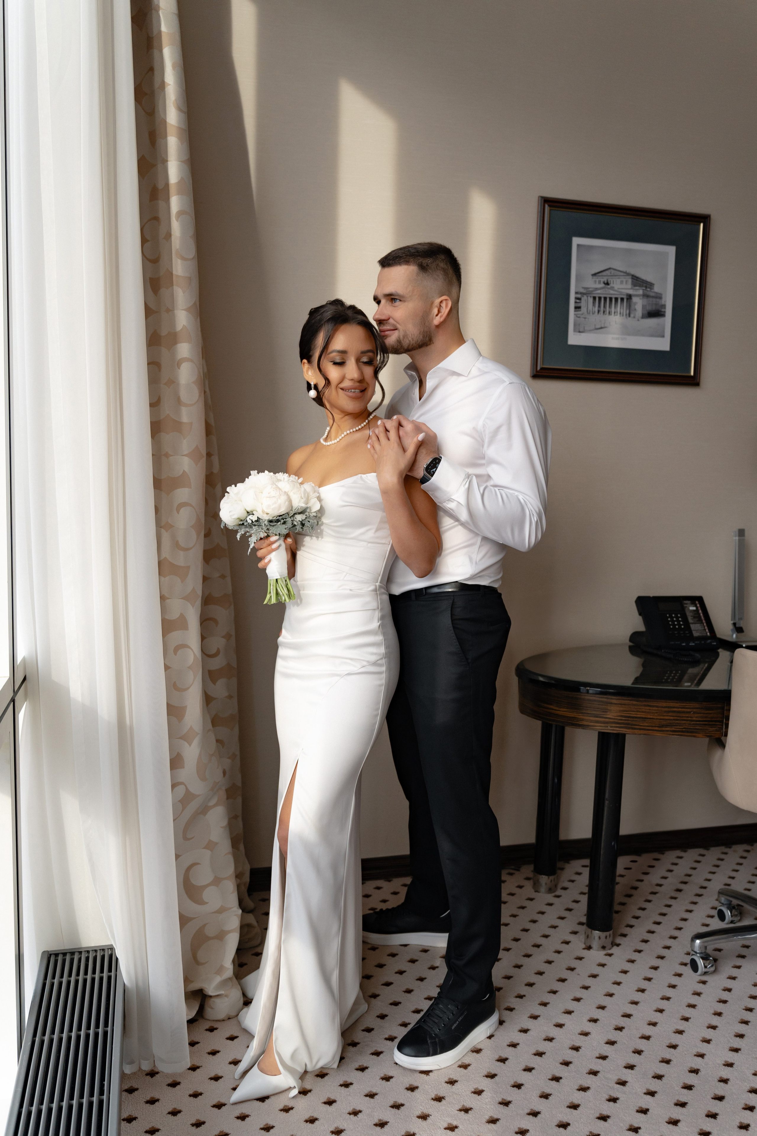Свадебная фотосессия в отеле Plaza Garden Moscow WTC