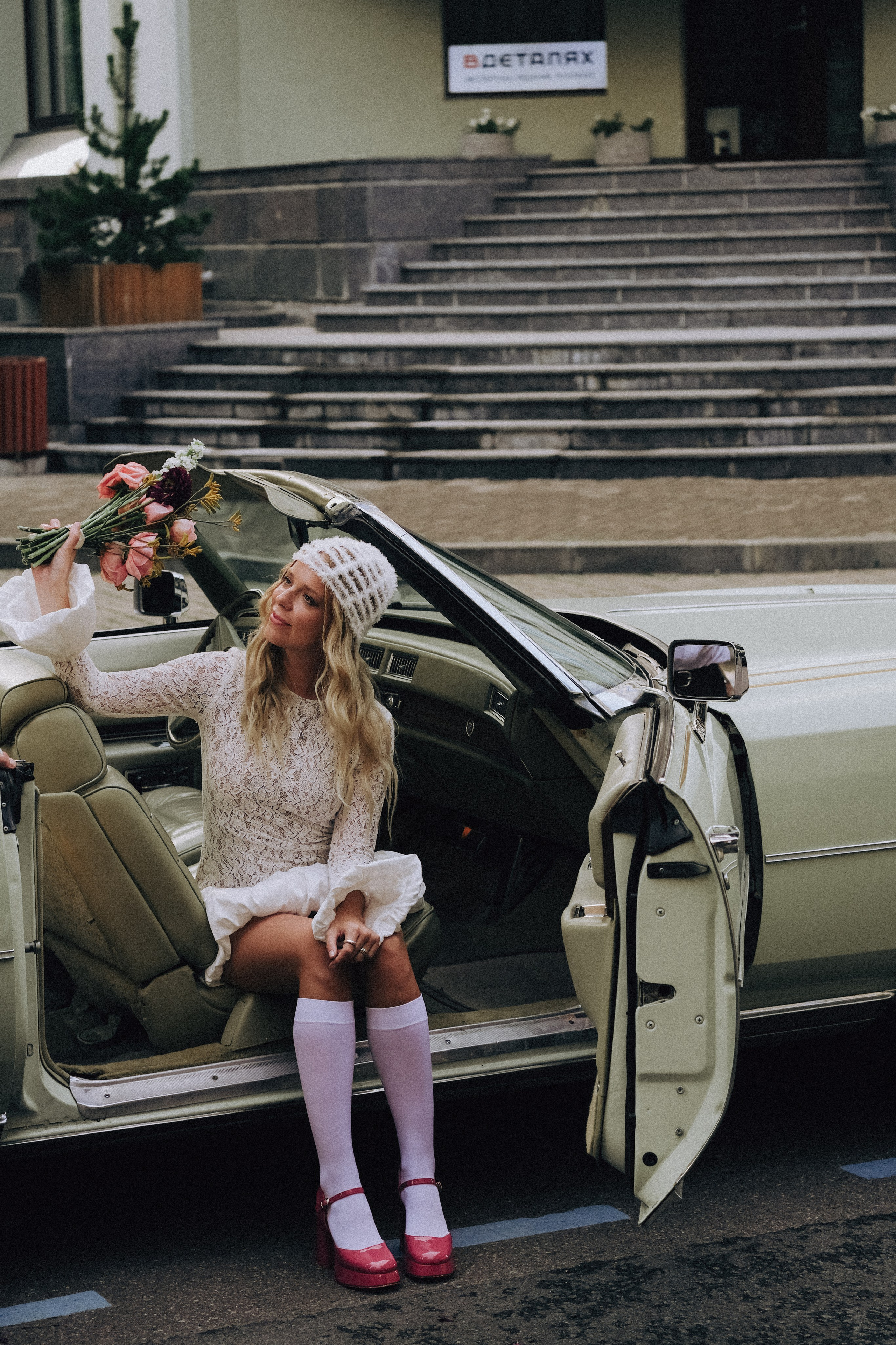 СВАДЕБНАЯ СЬЕМКА С КАБРИОЛЕТОМ В САНТК-ПЕТЕРБУРГЕ НА ПЕТРОГРАДКЕ В ОТЕЛЕ ПАНОРАМИКА. Профессиональный фотограф, Санкт-Петербург — Виктория Богомолова