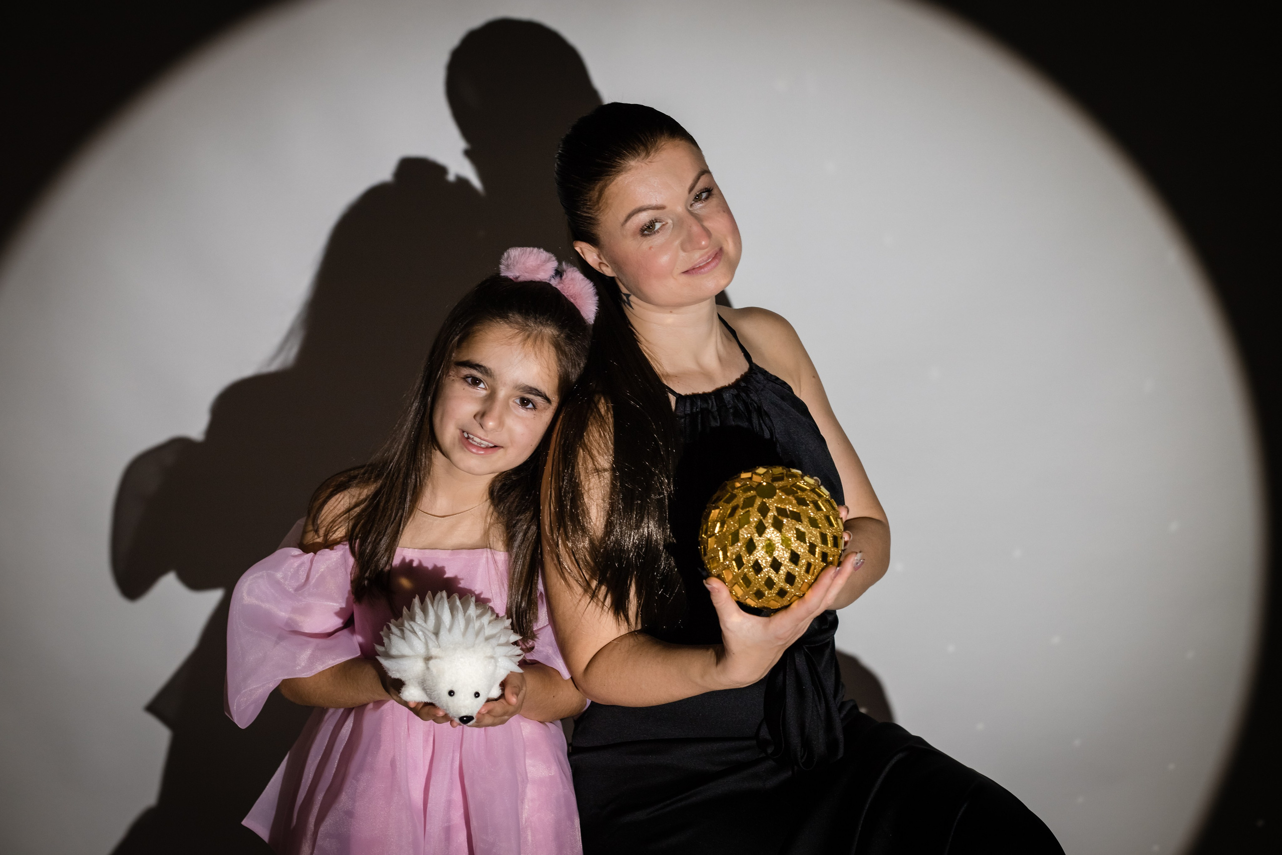Svetlana&Darya 2026. Professional family and children’s photographer in Izmir Irina Eron