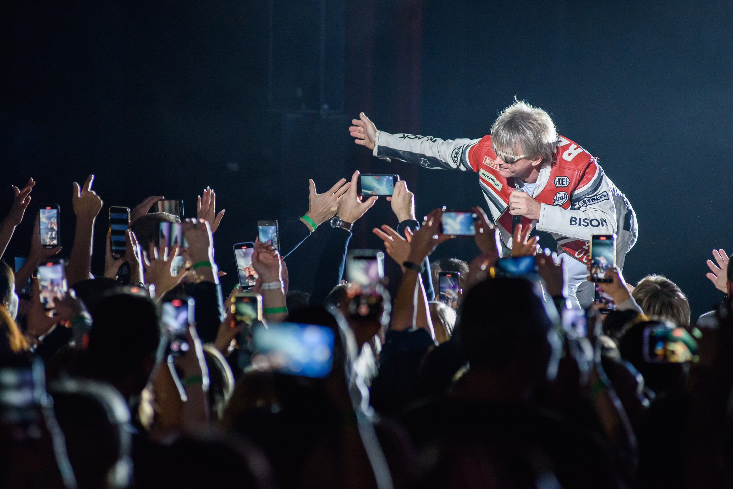 Дискотека 80-90-2000х — «Имена на все времена», Крокус Сити Холл. Бренд-фотограф для экспертов и блогеров в Москве Влада Горбовская