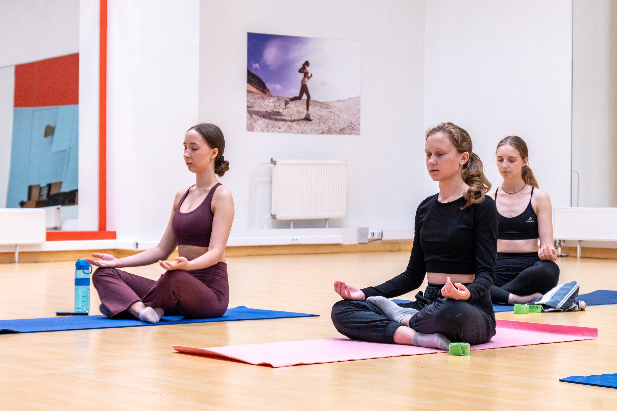 Открытое занятие по йоге. Репортажный и портретный фотограф во Владивостоке Денис Седов