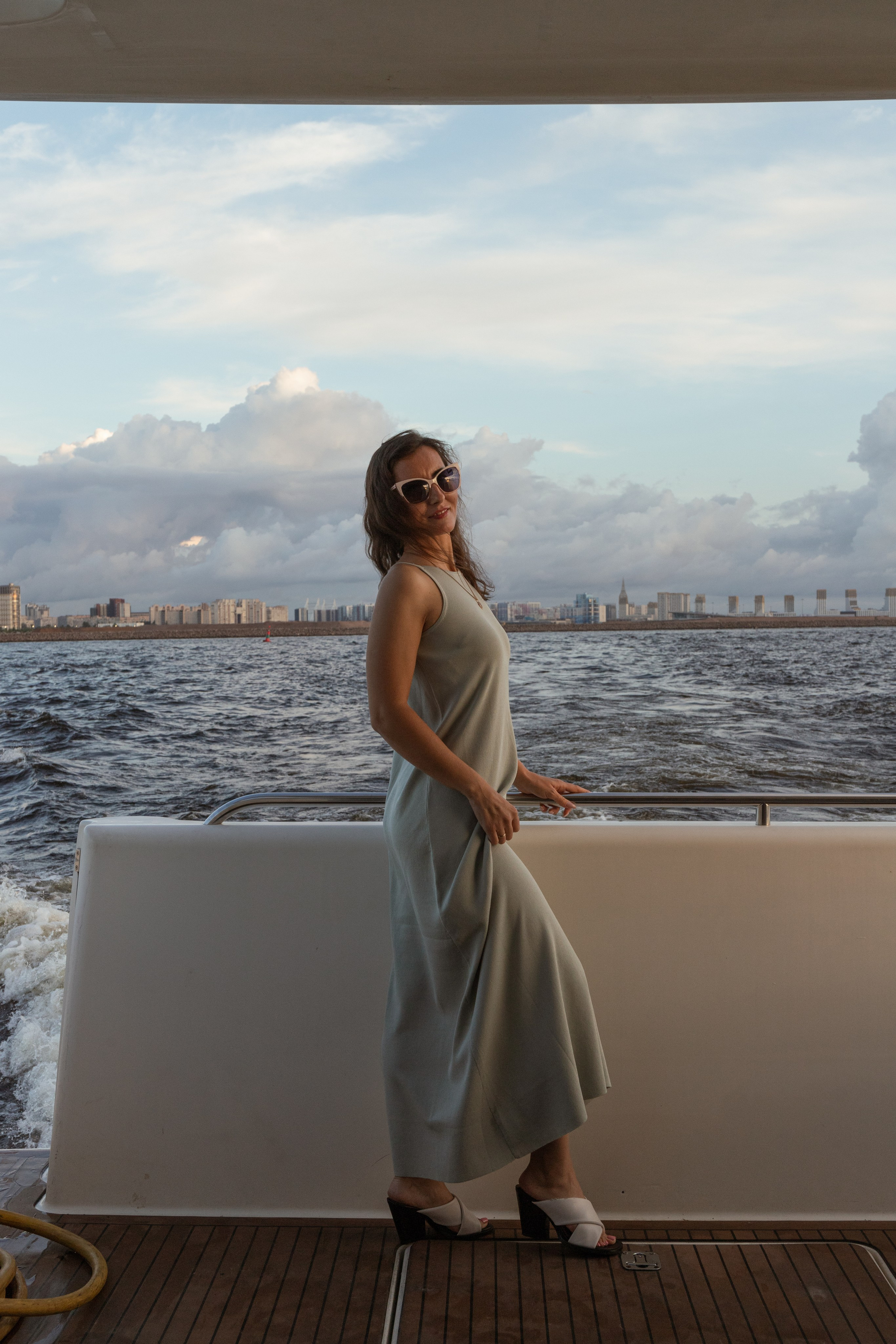 Девичник на яхте. Утонченный фотограф в Санкт-Петербурге Ксения Пелевина