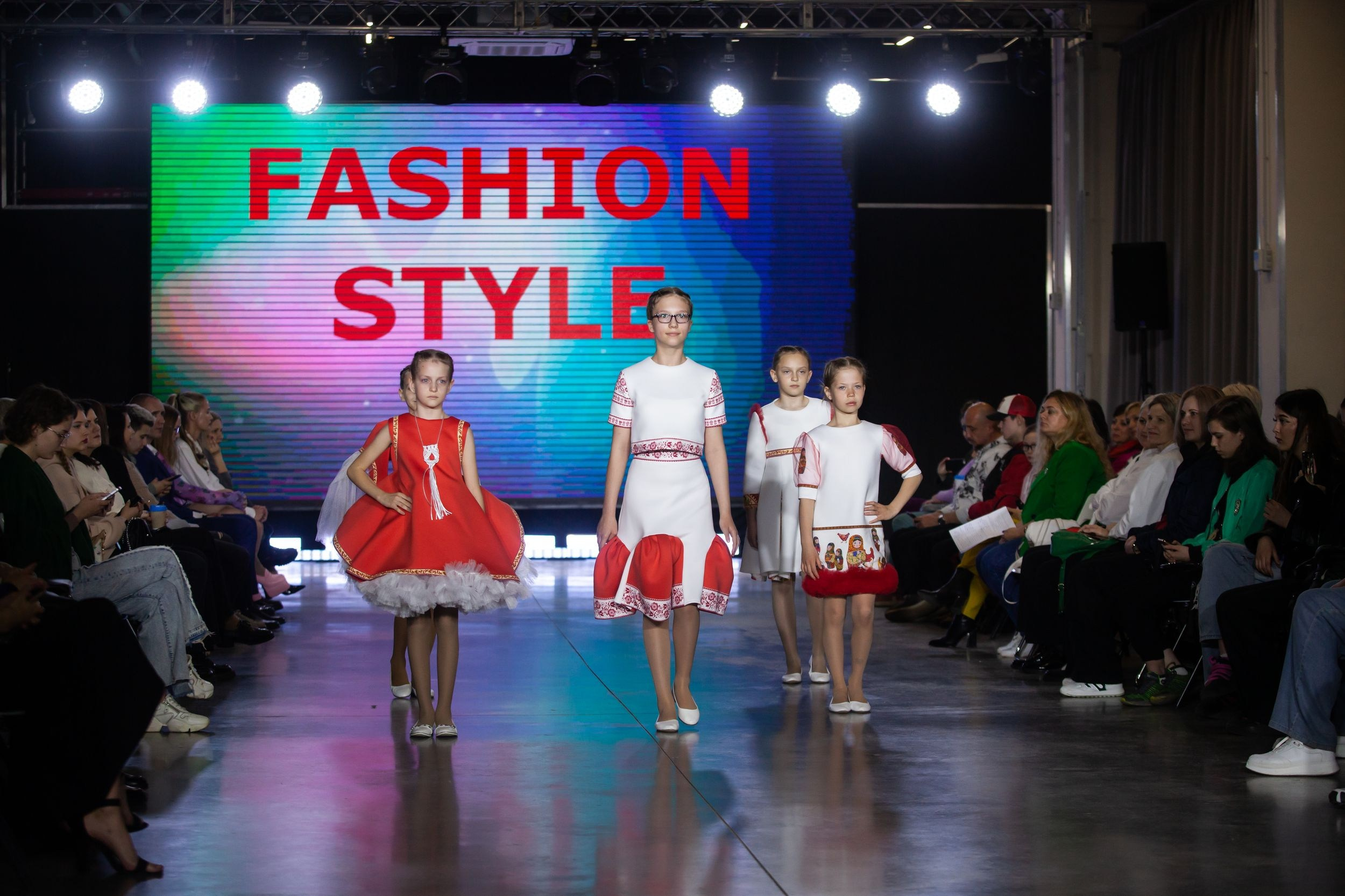 Фестиваль моды и красоты Fashion Style (11 мая 2024). Репортажный фотограф Алексей Пирязев