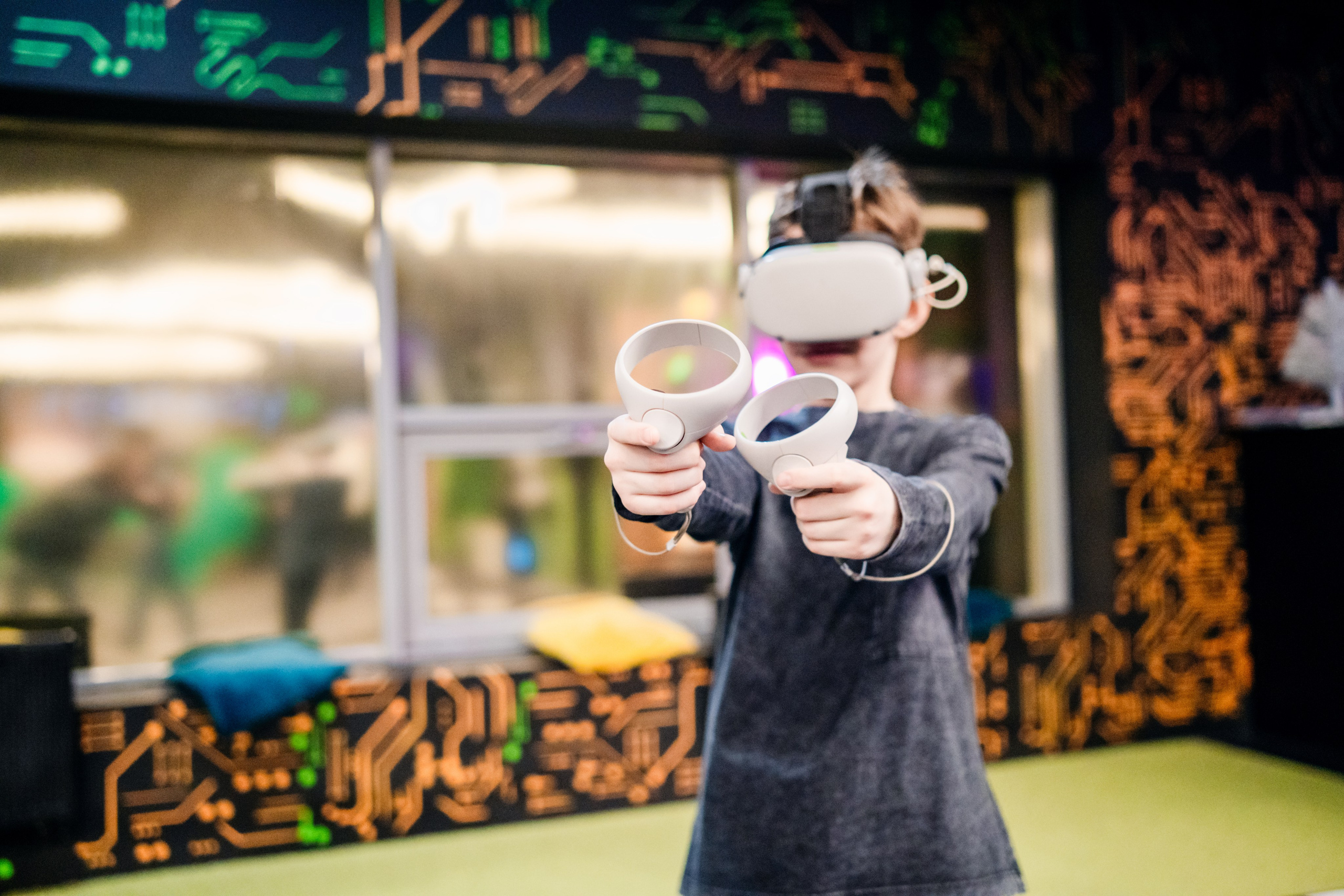 VR (November-December 2024). Felixtones