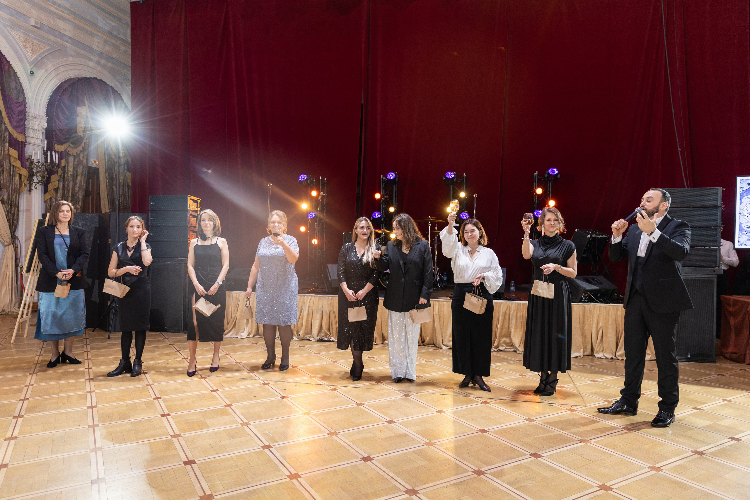 Новогодний корпоратив компании Интратул. Фотограф на корпоратив Спб / Москва