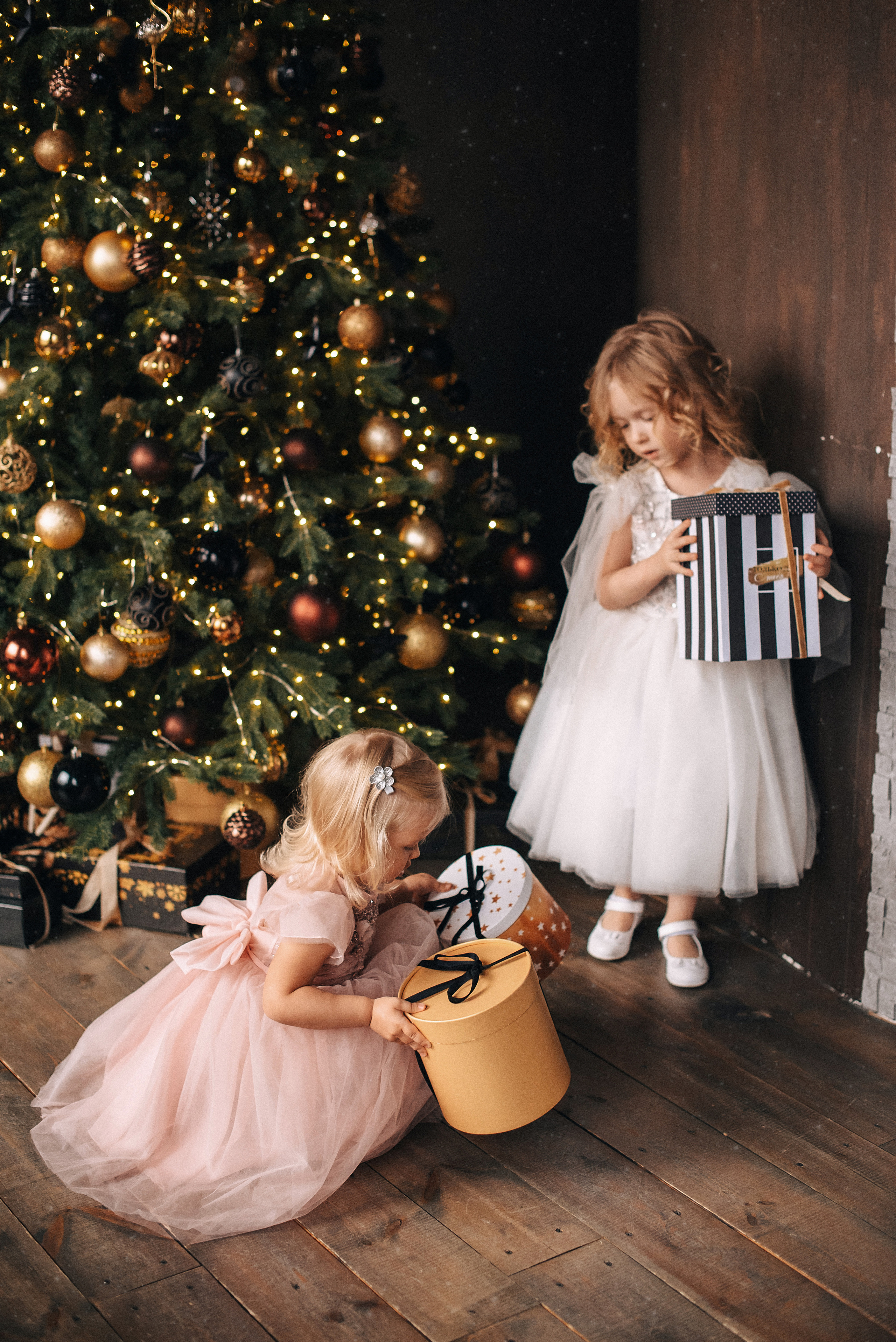 Детское белое платье. Фотостудия «Балкон» — аренда фотостудии в Пензе