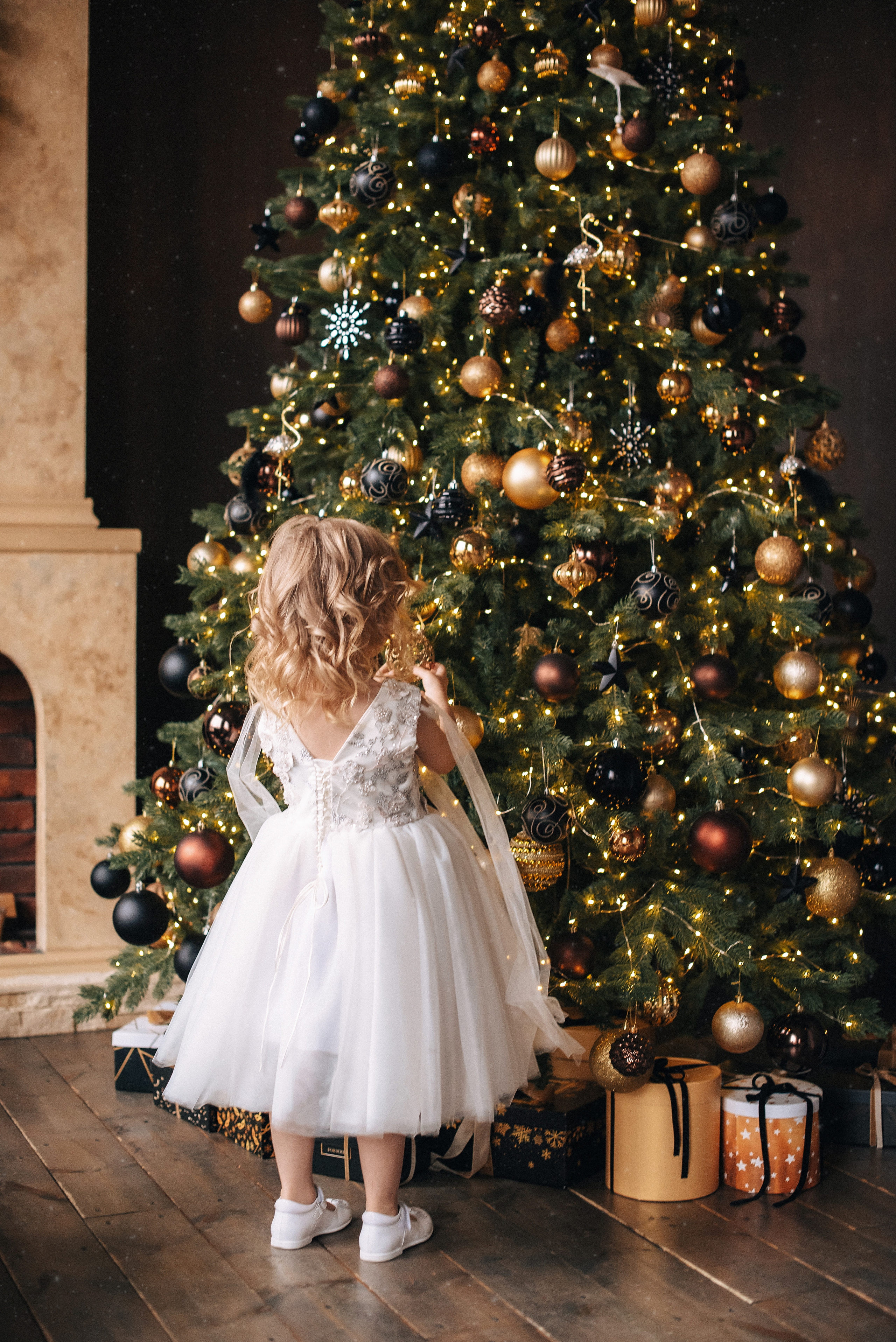 Детское белое платье. Фотостудия «Балкон» — аренда фотостудии в Пензе