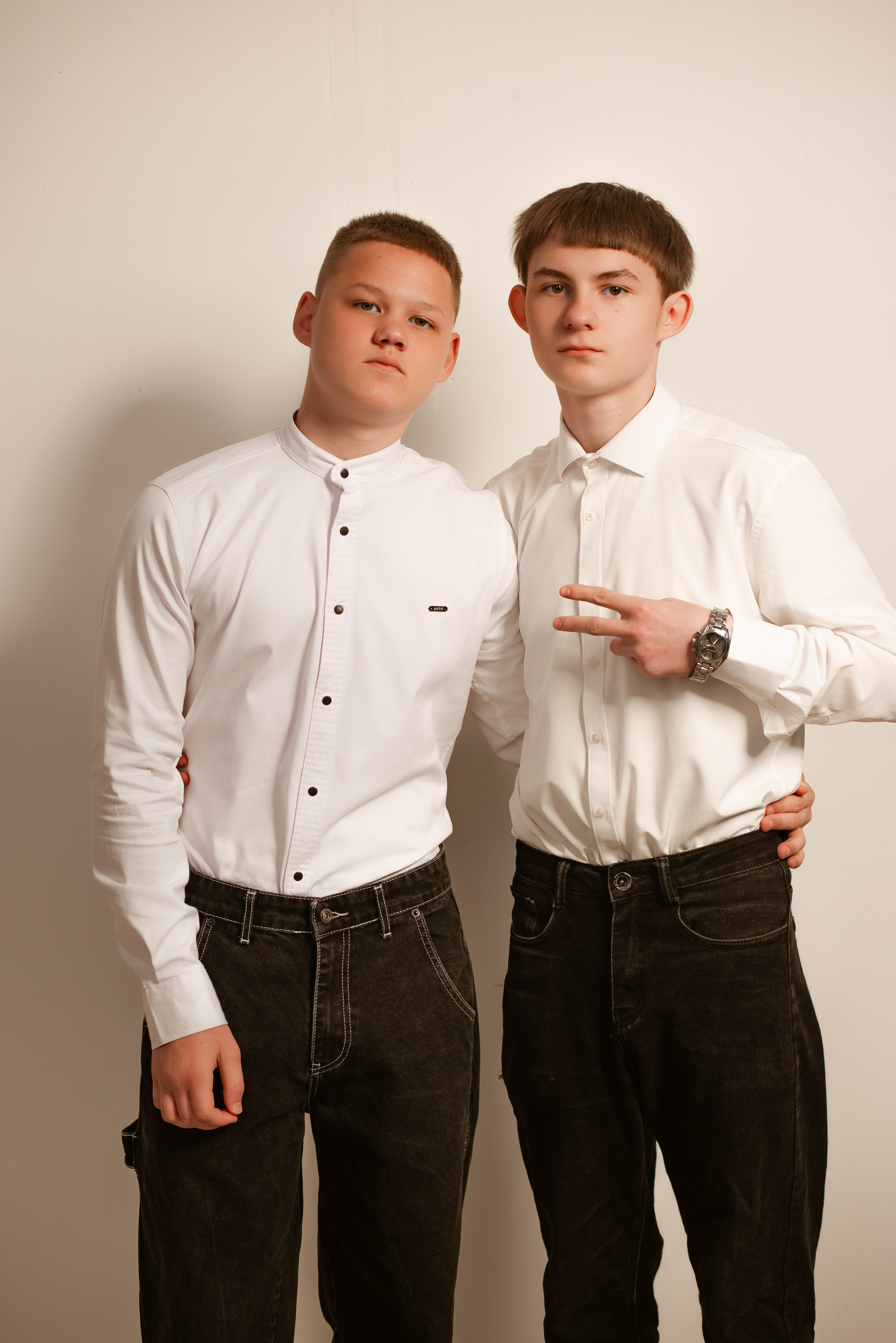 Зеленогорская СОШ, 9 класс. Студия выпускных альбомов Остров