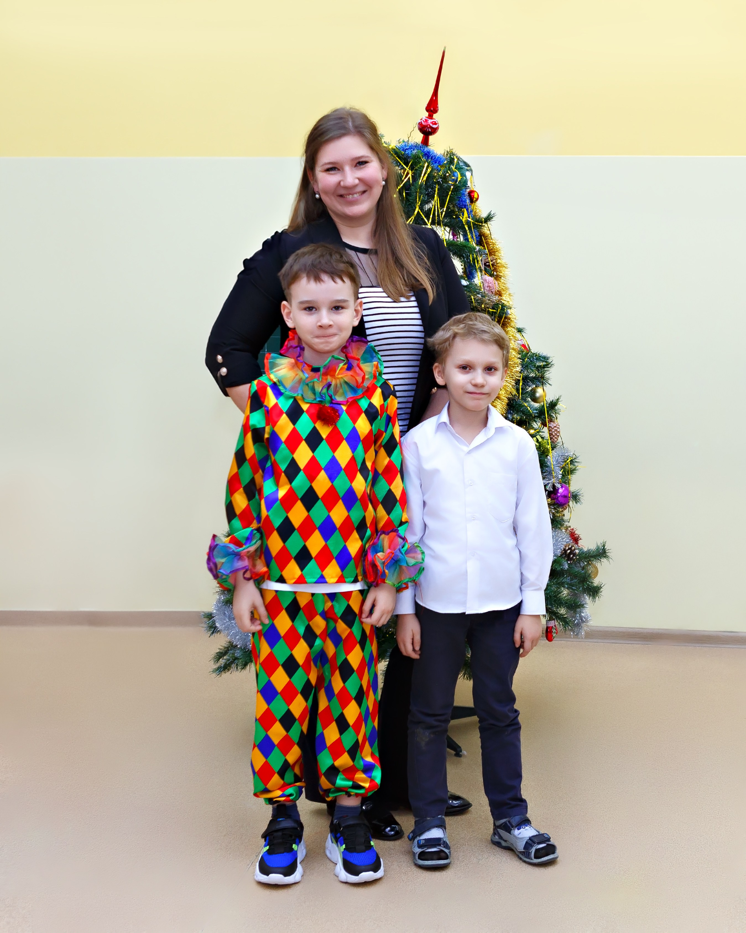 Новогодний утренник в школе. Выпускные альбомы и школьный фотограф в Подольске, Троицке, Щербинке, Москве и Московской области