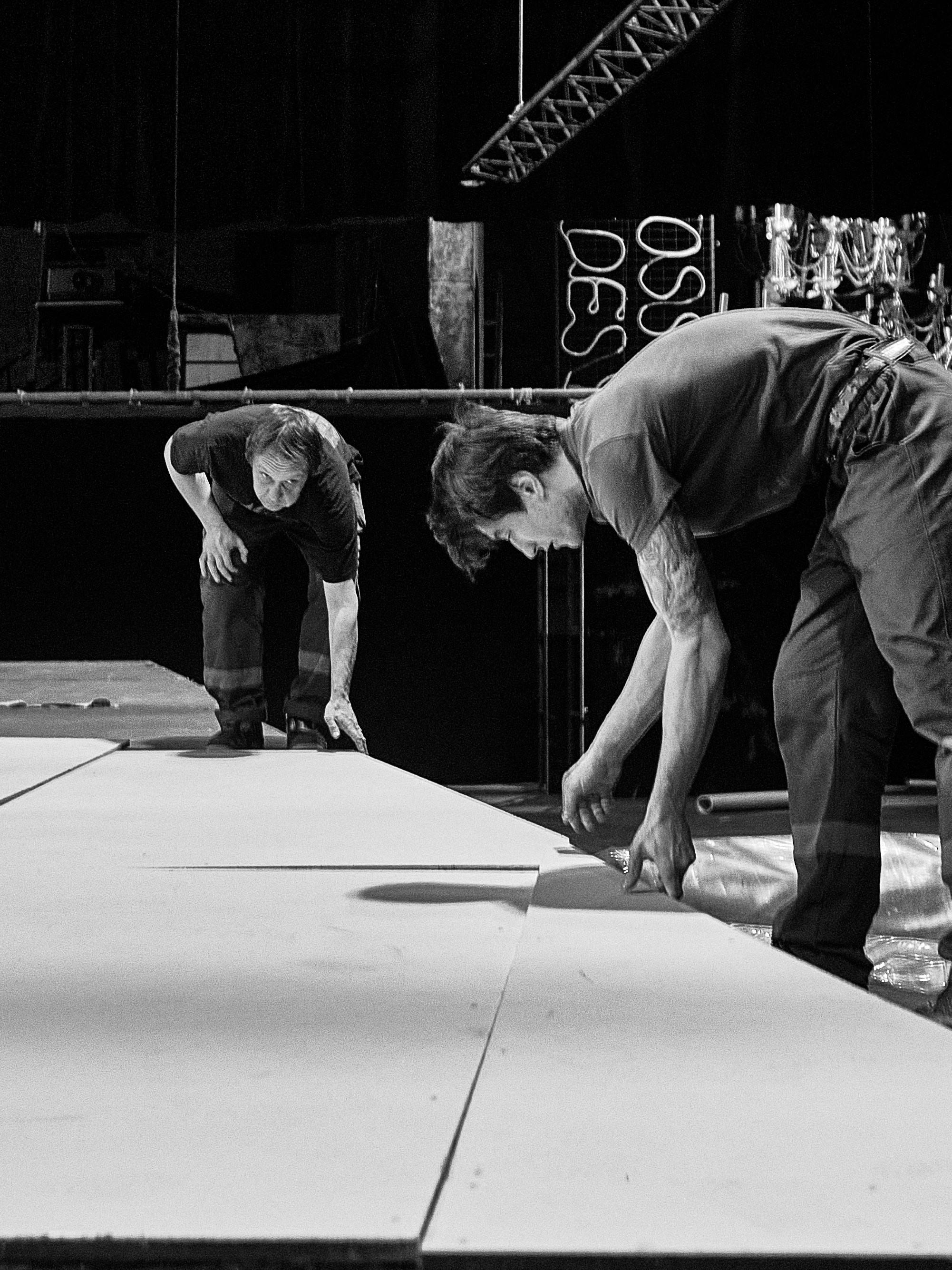 Монтаж спектакля Двойник. Фотограф Юлия Маринина