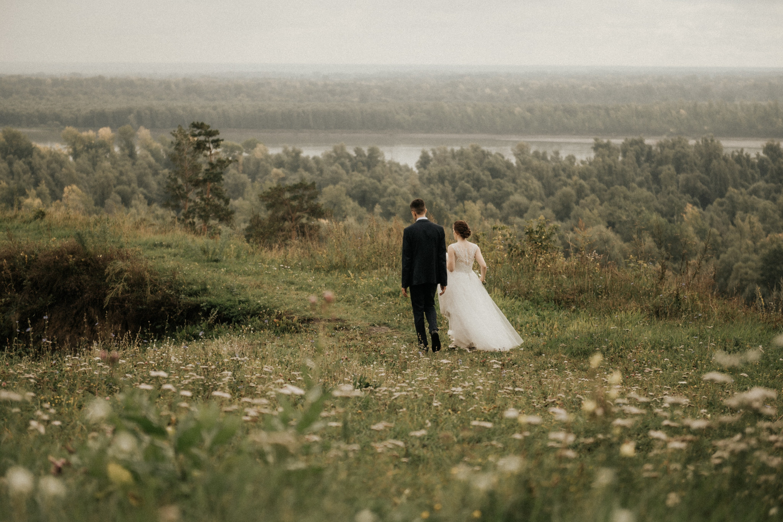 Свадебные фотографии. Фотограф в Барнауле Дарья Бутурлакина. Люби.Цени.Касайся