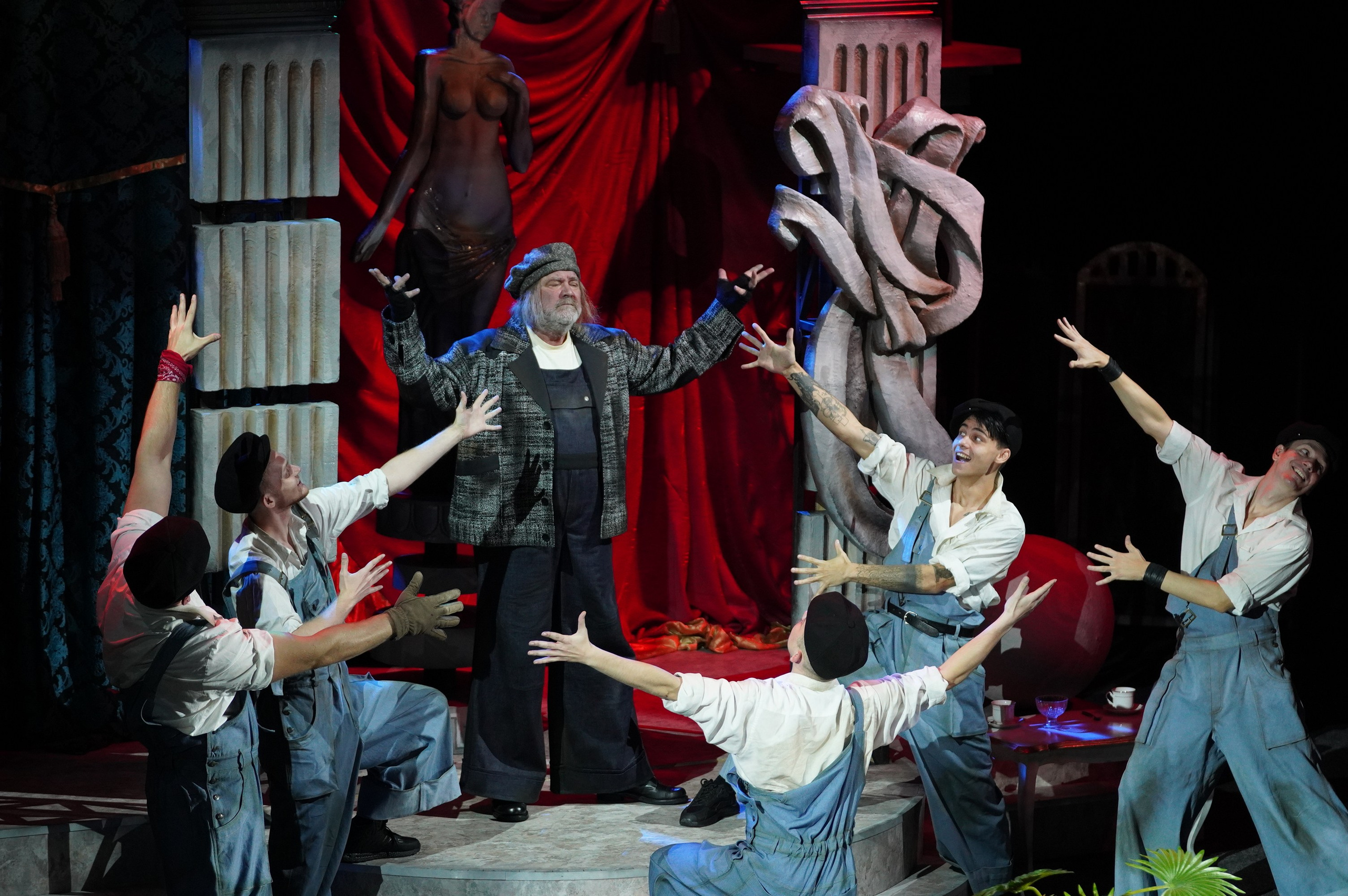 Пигмалион (НЭТ). Maxon Magnusson