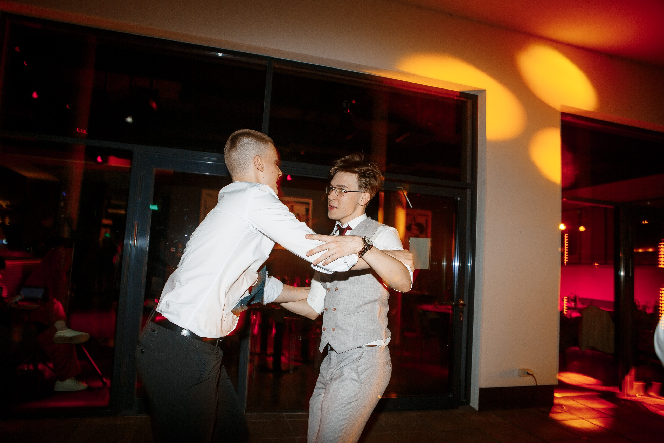 Выпускной Гимназия 12 2024 OpenHouse. Свадебный и портретный Фотограф в Липецке Дмитрий Котюков