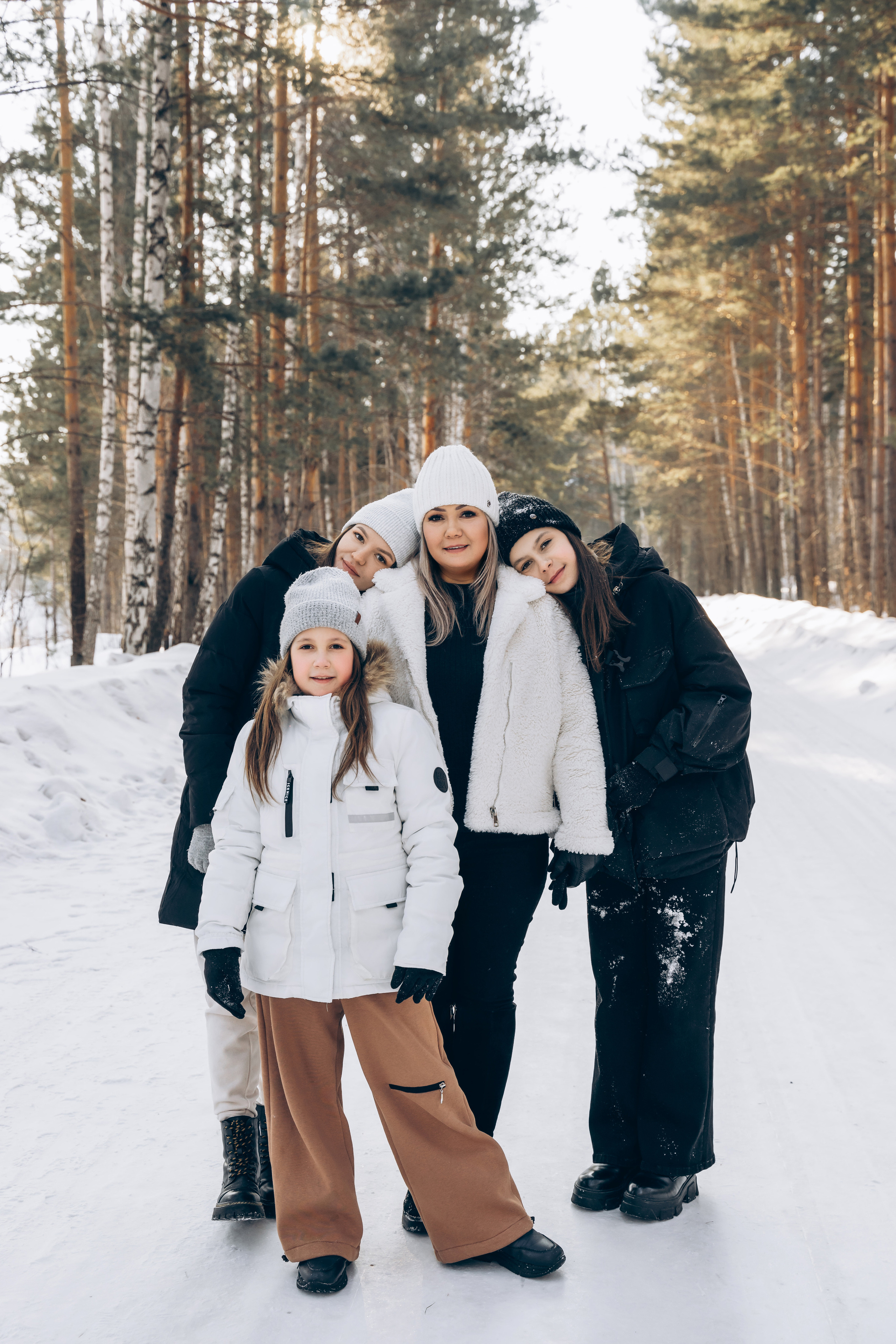 Одним зимним днём. Моменты и истории о вас настоящих