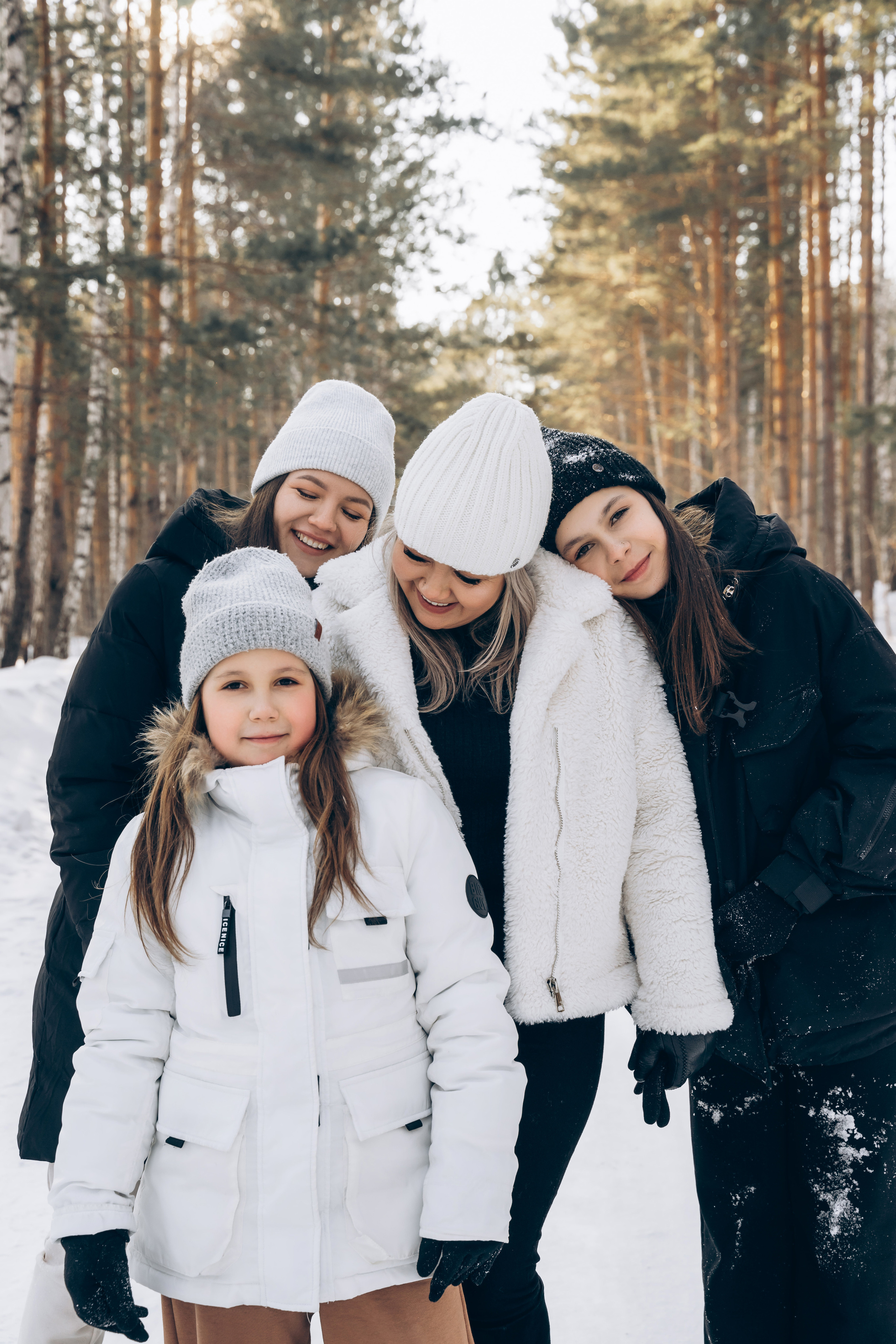 Одним зимним днём. Моменты и истории о вас настоящих