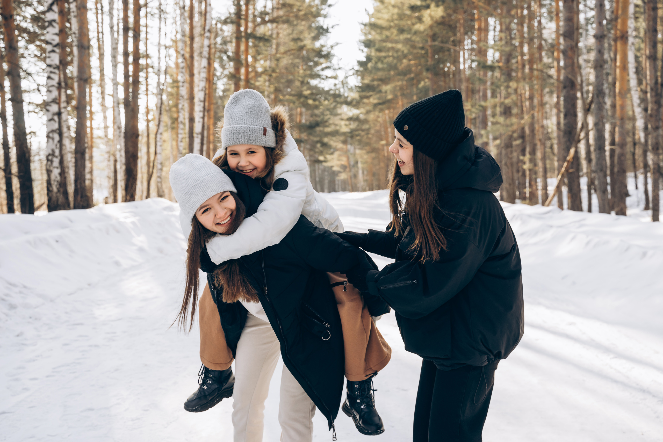 Одним зимним днём. Моменты и истории о вас настоящих