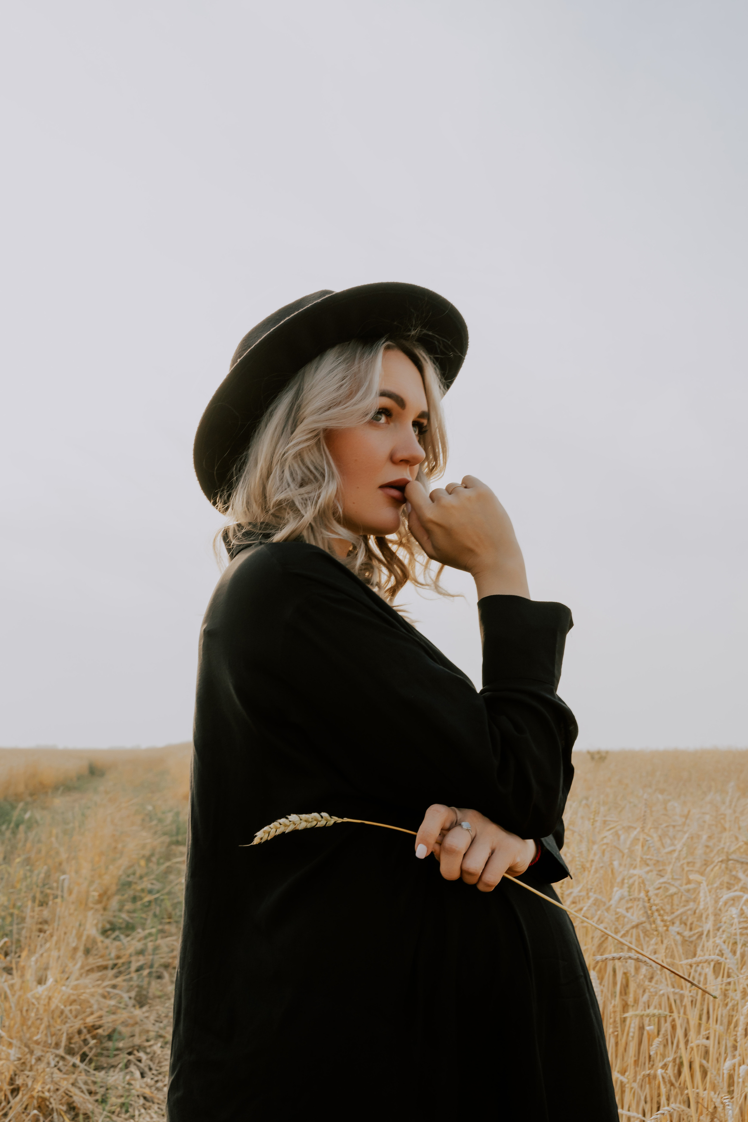 Nadya. Моменты и истории о вас настоящих