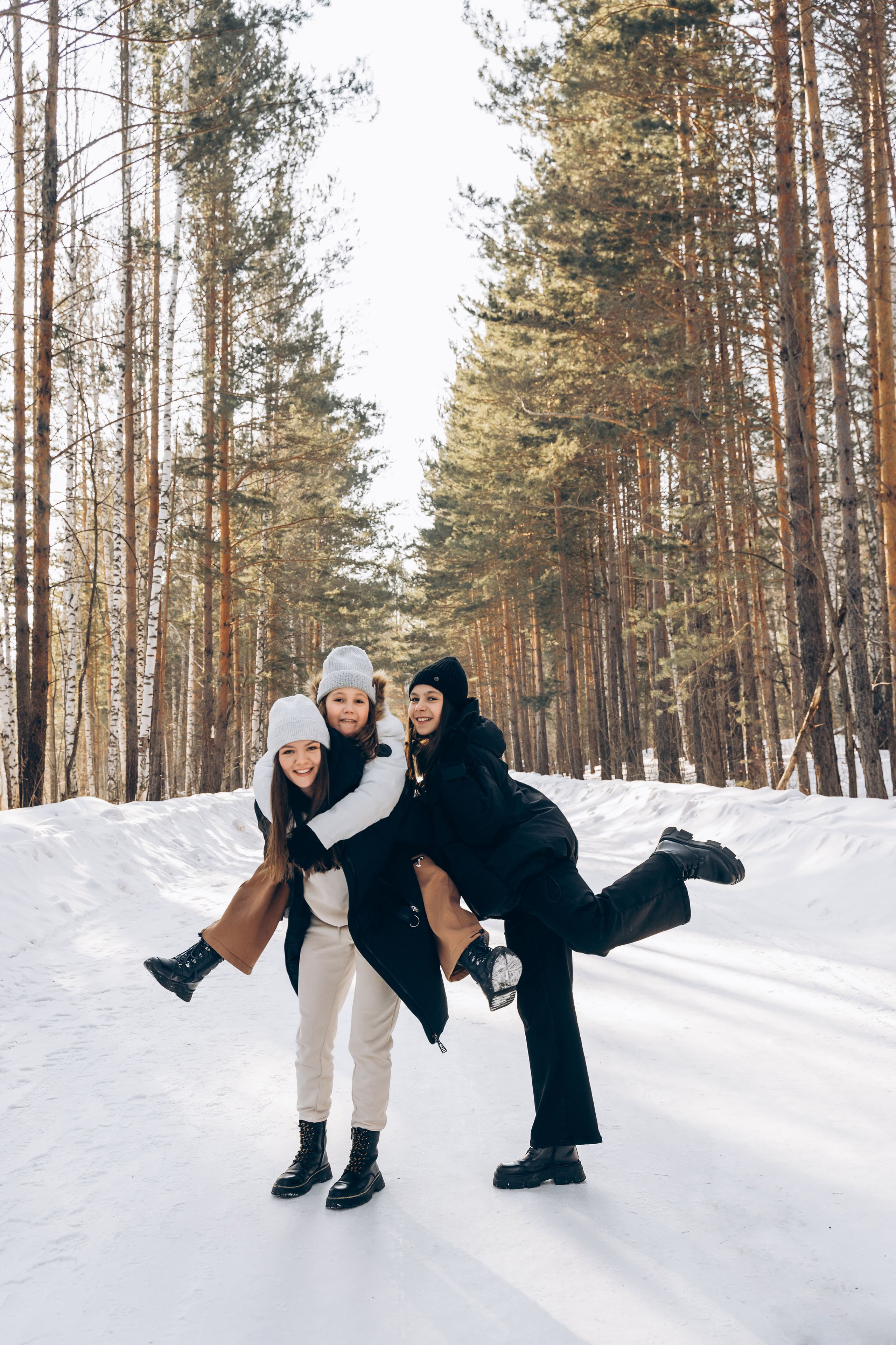 Одним зимним днём. Моменты и истории о вас настоящих