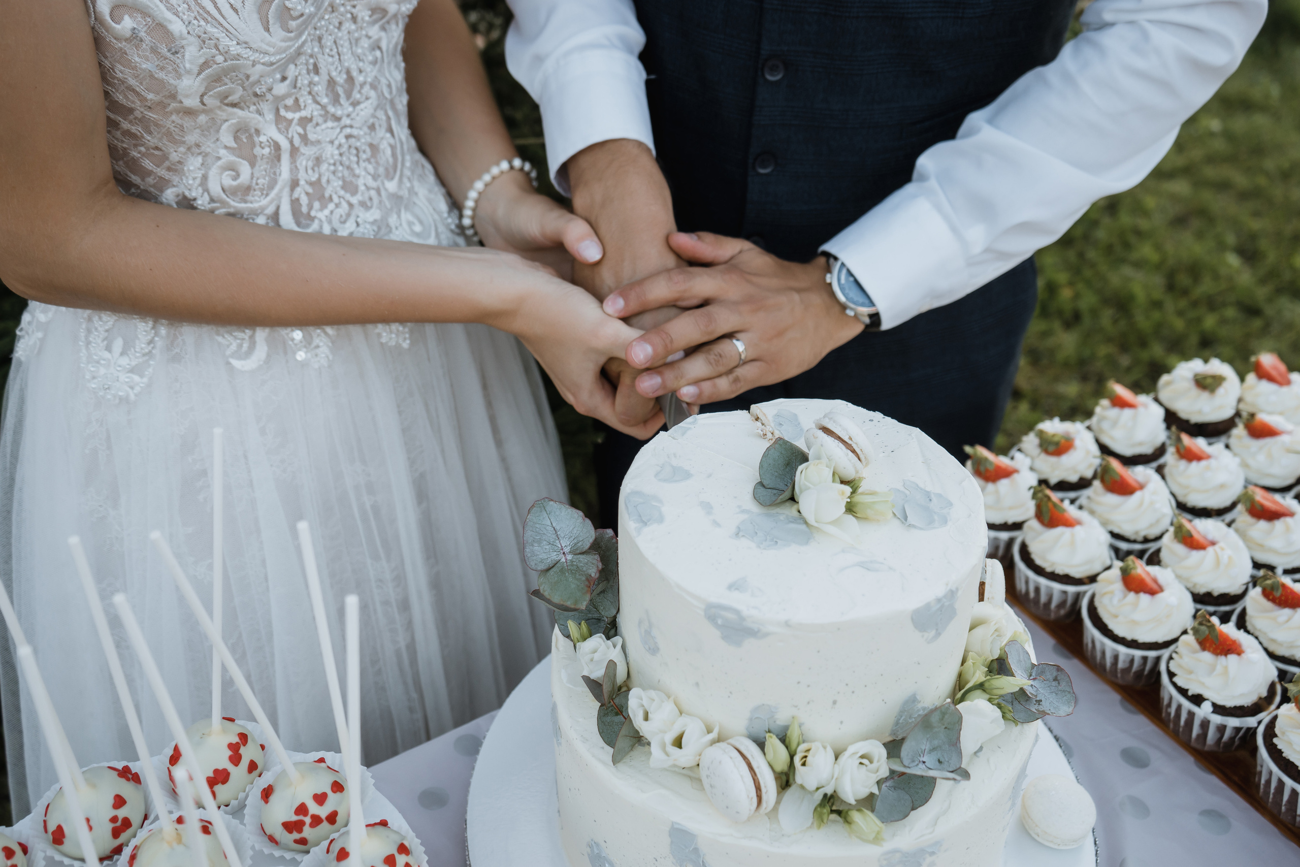 Настя + Саша. Моменты и истории о вас настоящих