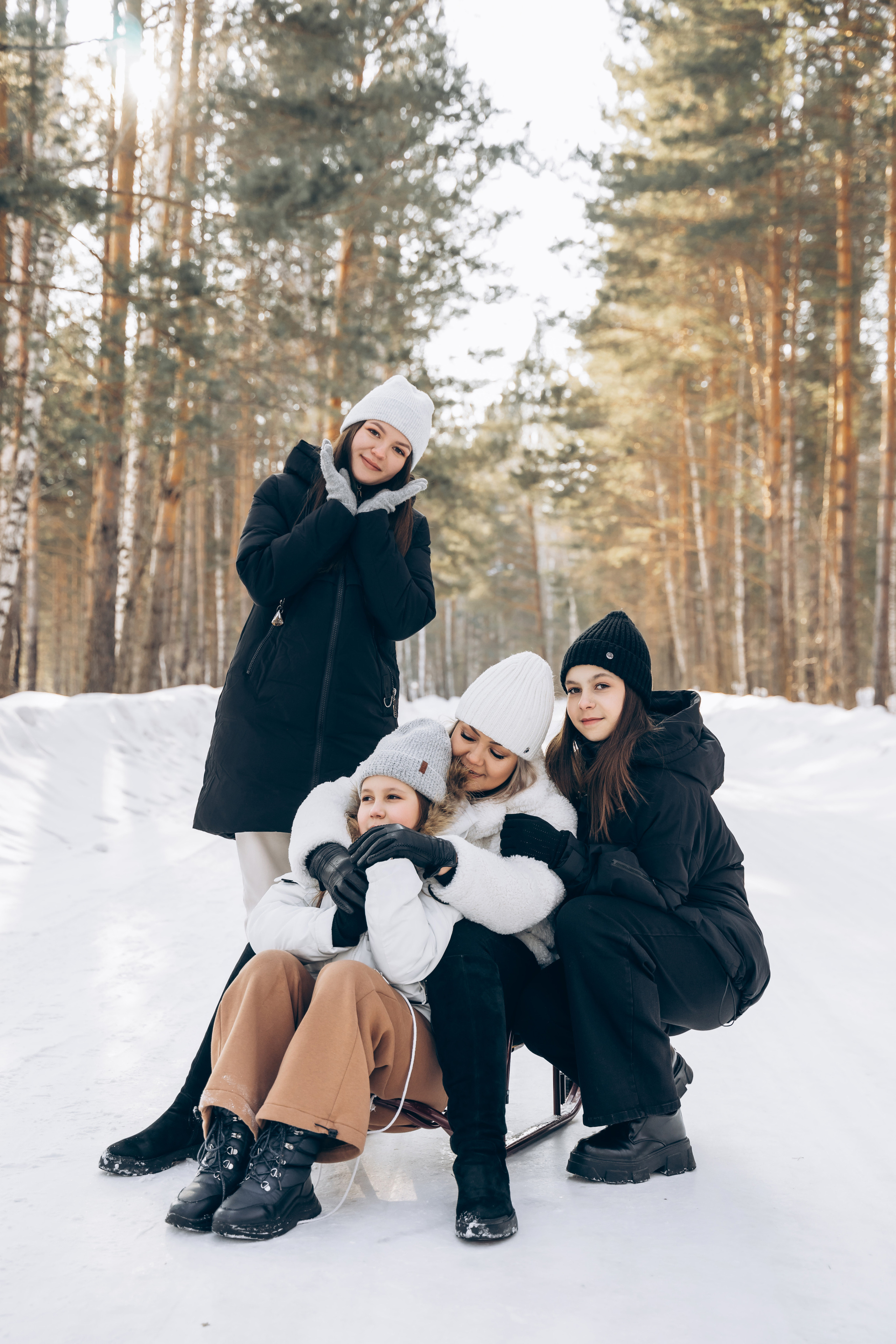 Одним зимним днём. Моменты и истории о вас настоящих