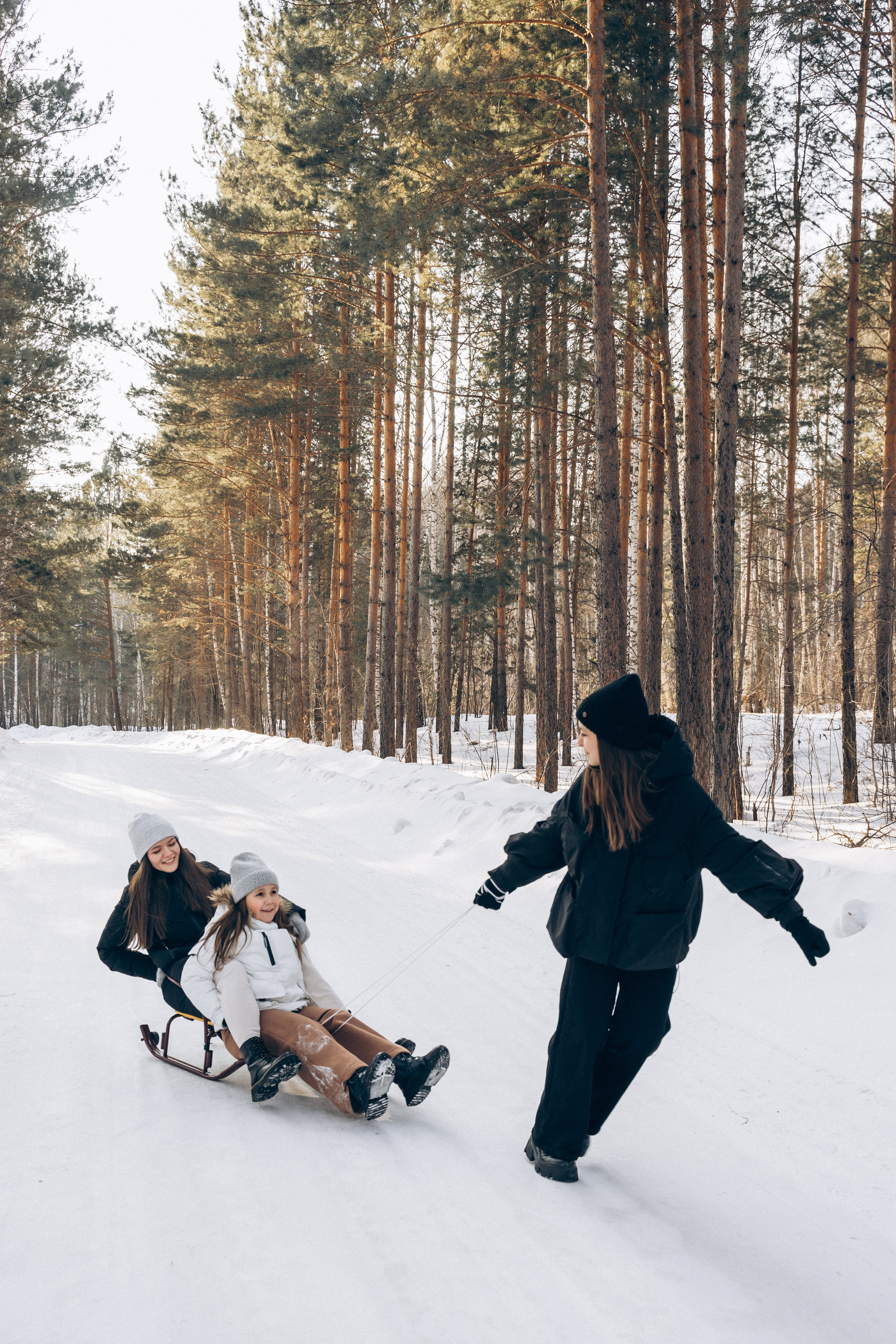 Одним зимним днём. Моменты и истории о вас настоящих