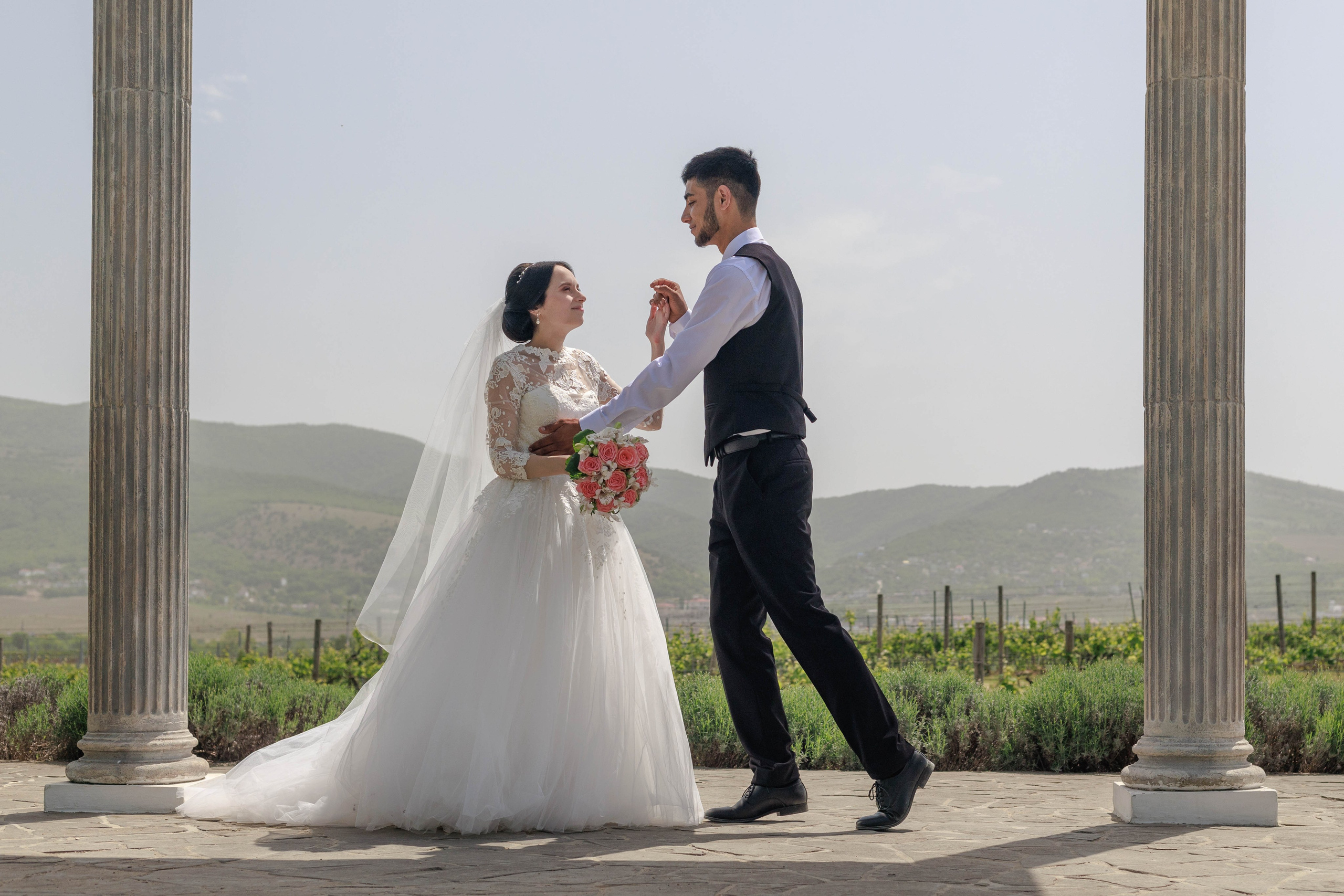 Амаль и Юлия шампанерия. Фотограф и видеограф в Крыму и Севастополе