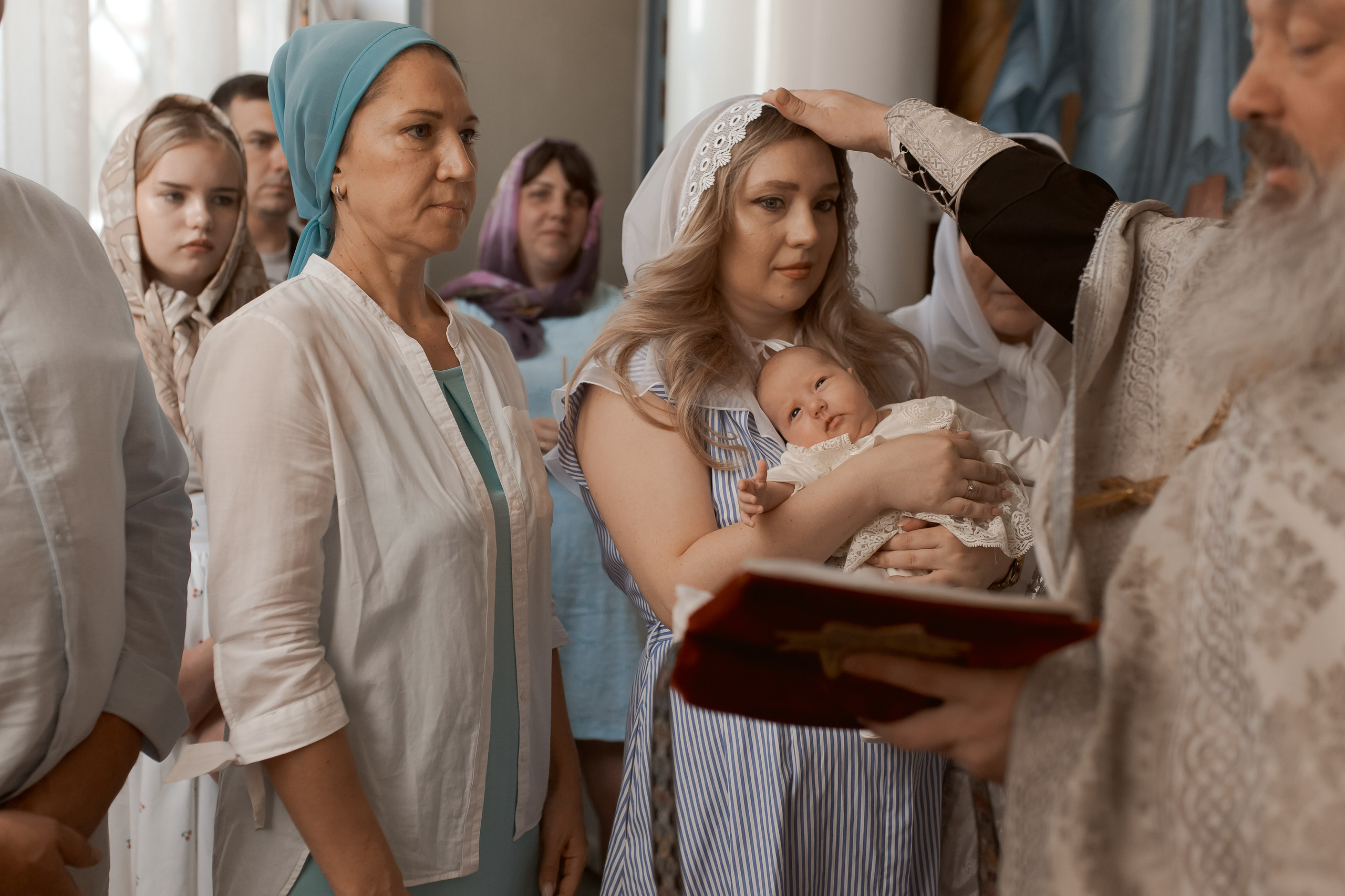 Крещение Алисы. Фотограф на Крещение и Венчание в Ташкенте
