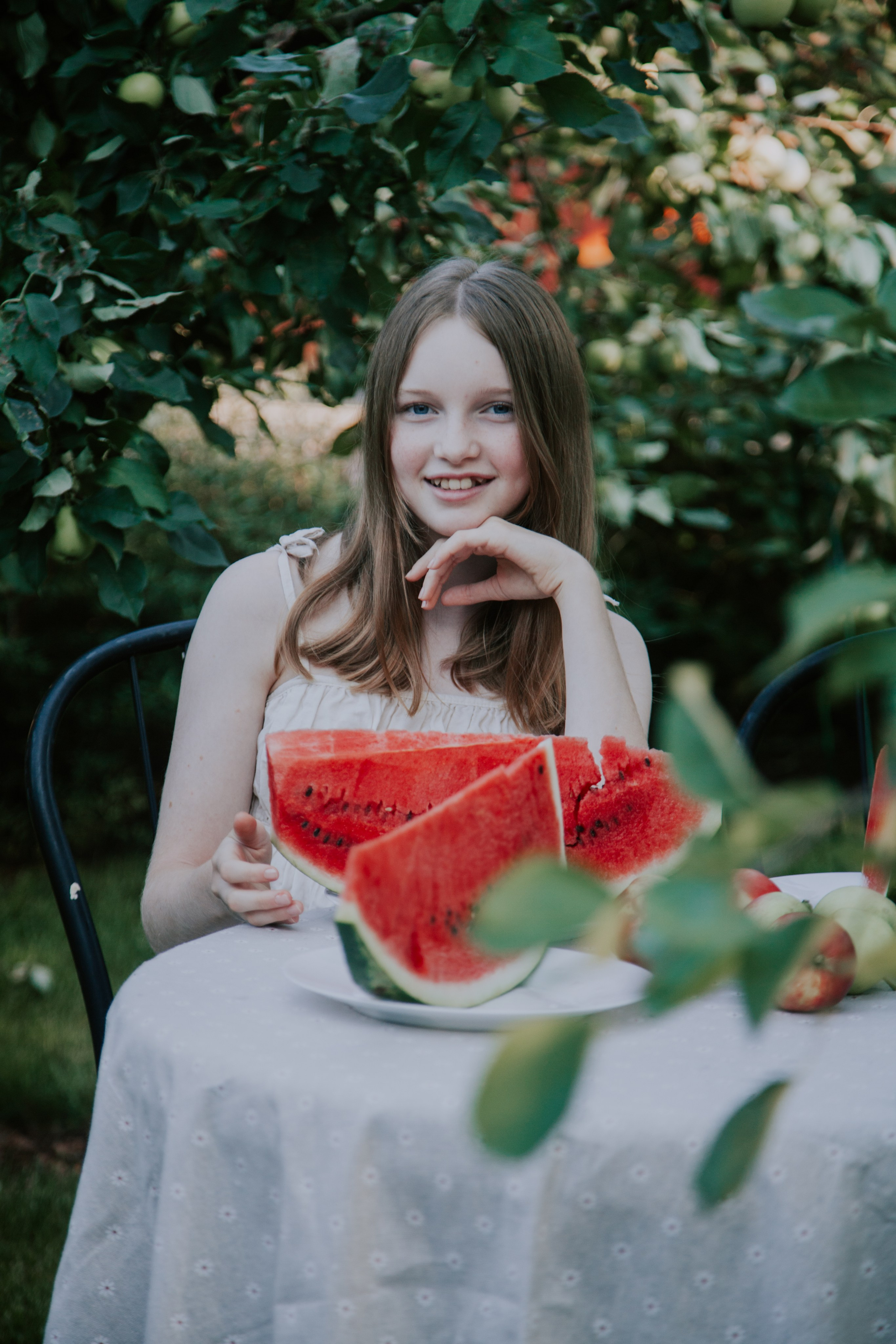 Вечер в саду. Семейный фотограф во Всеволожске и Санкт-Петербурге Юлия Капустина