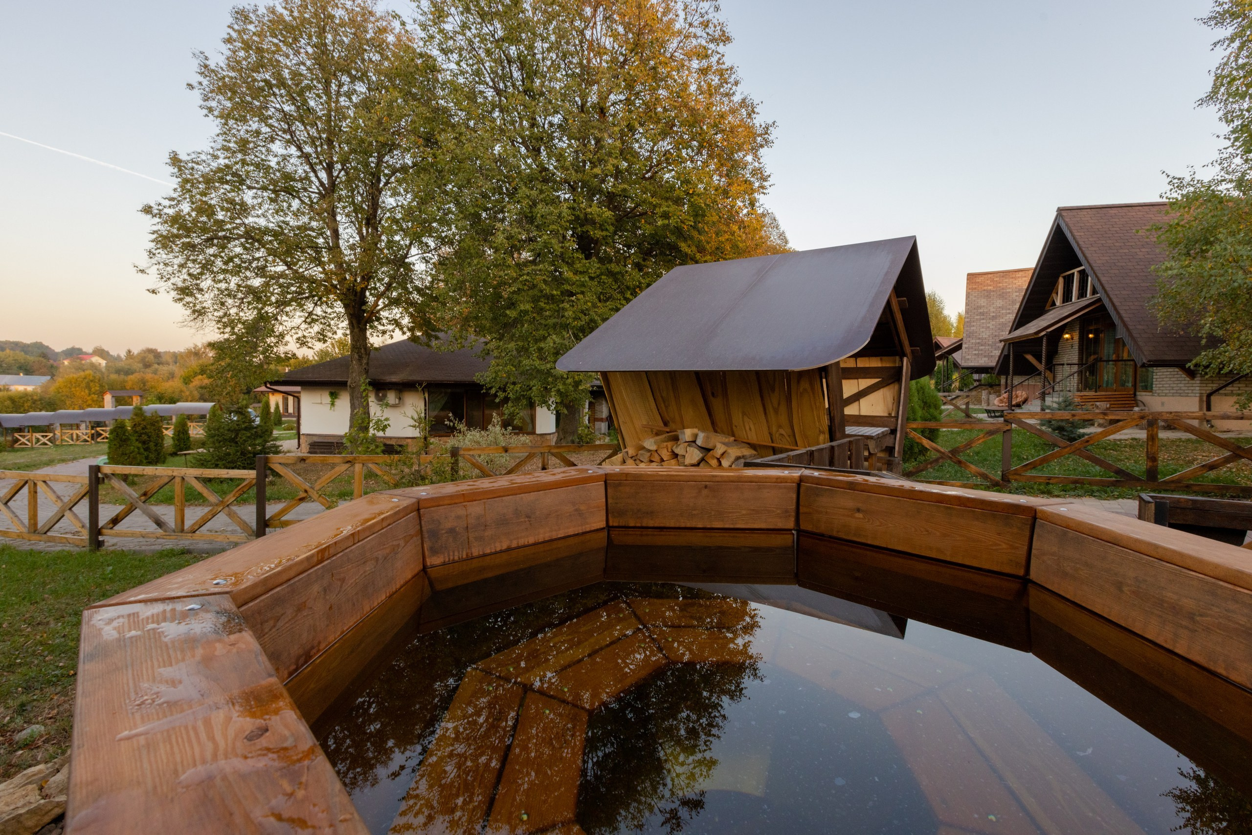 Большая Тросна вечером и новый бассейный комплекс. Фотограф в Туле Крупский АнДРей. Фотостудия «КАДР71» в Туле