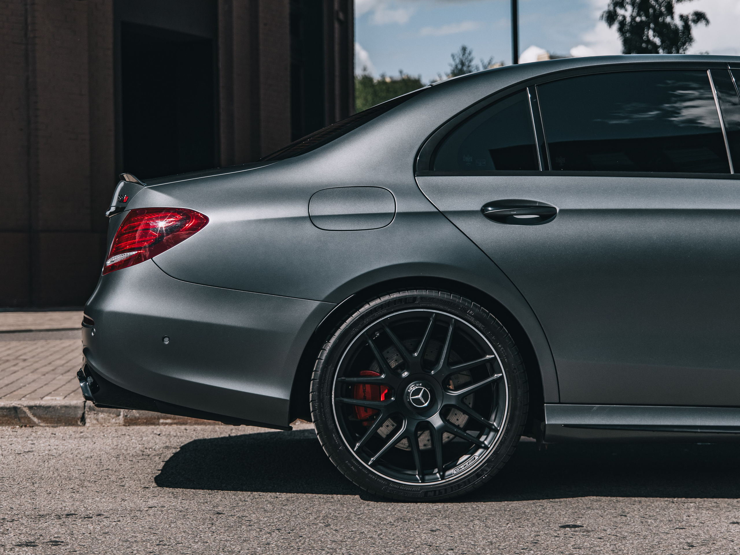 Mercedes AMG E 63s. Продюсер Оператор Фотограф Москва | borisprophoto