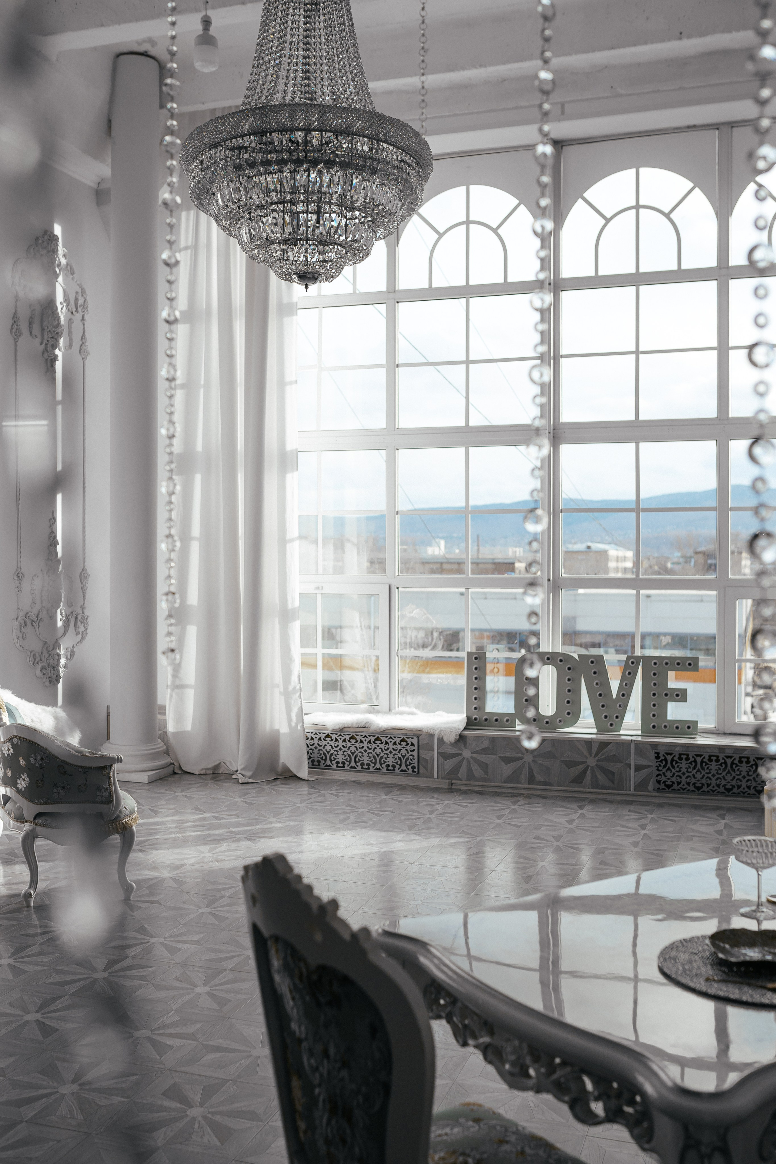 Свадебная фотосессия в студии. Фотограф Ким Наталья в Красноярске