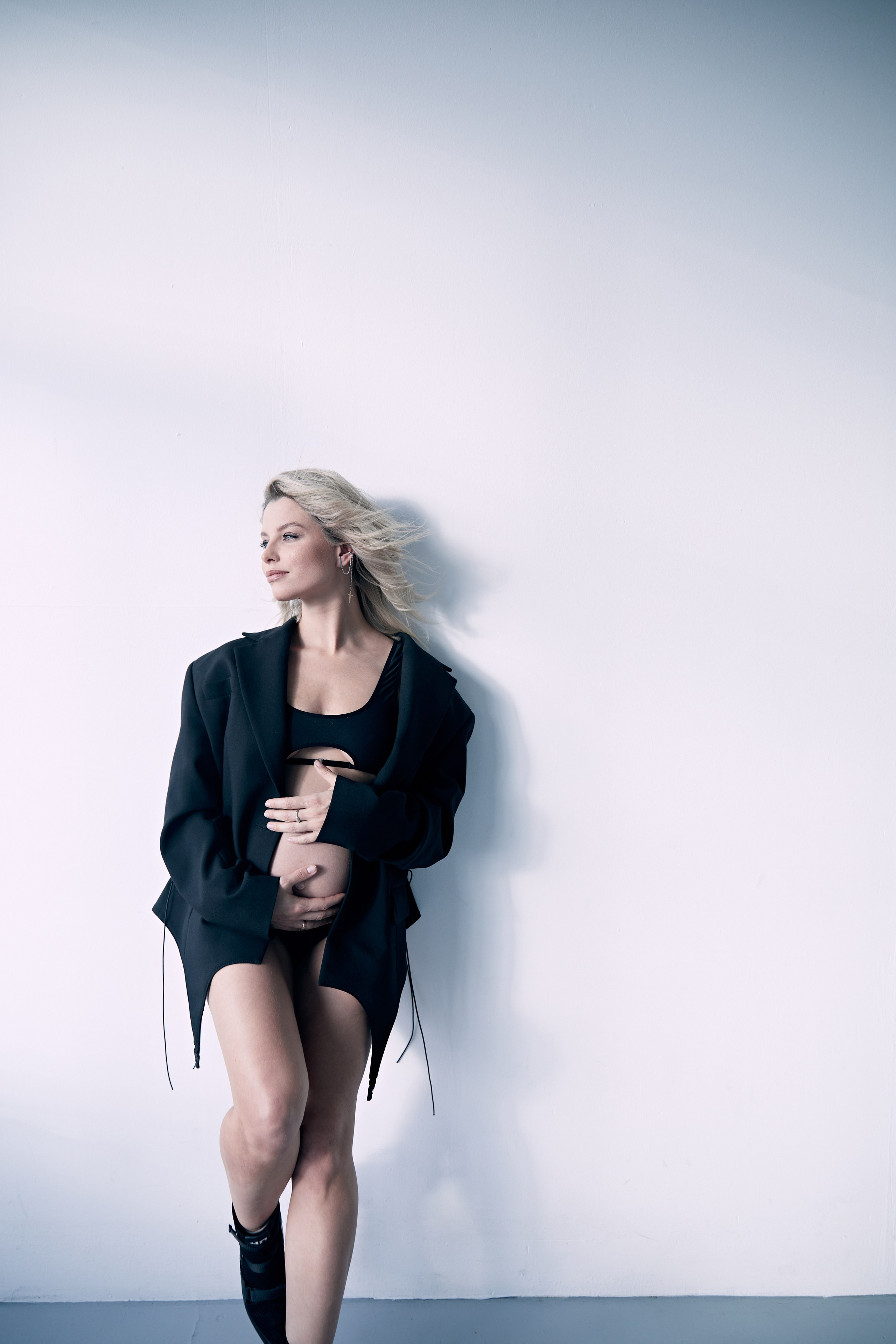 JULIA. Yulia Otroschenko