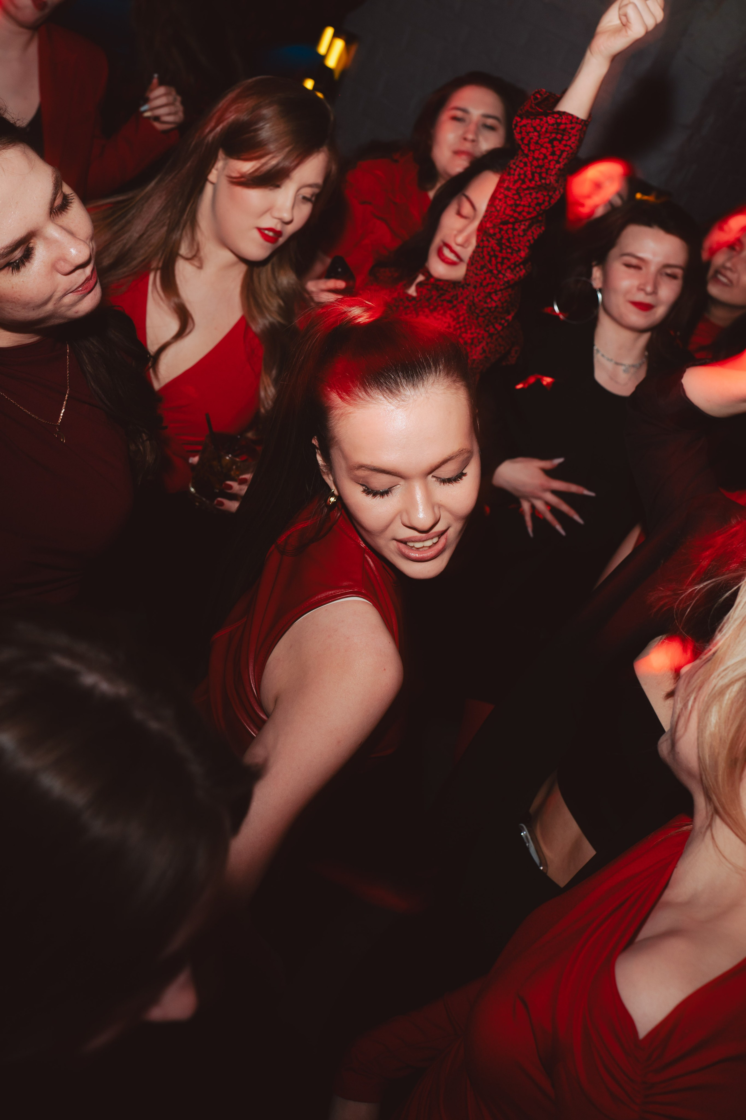 SO STRIP // Woman's moment. Репортажный фотограф в Казани Виктория Трунова