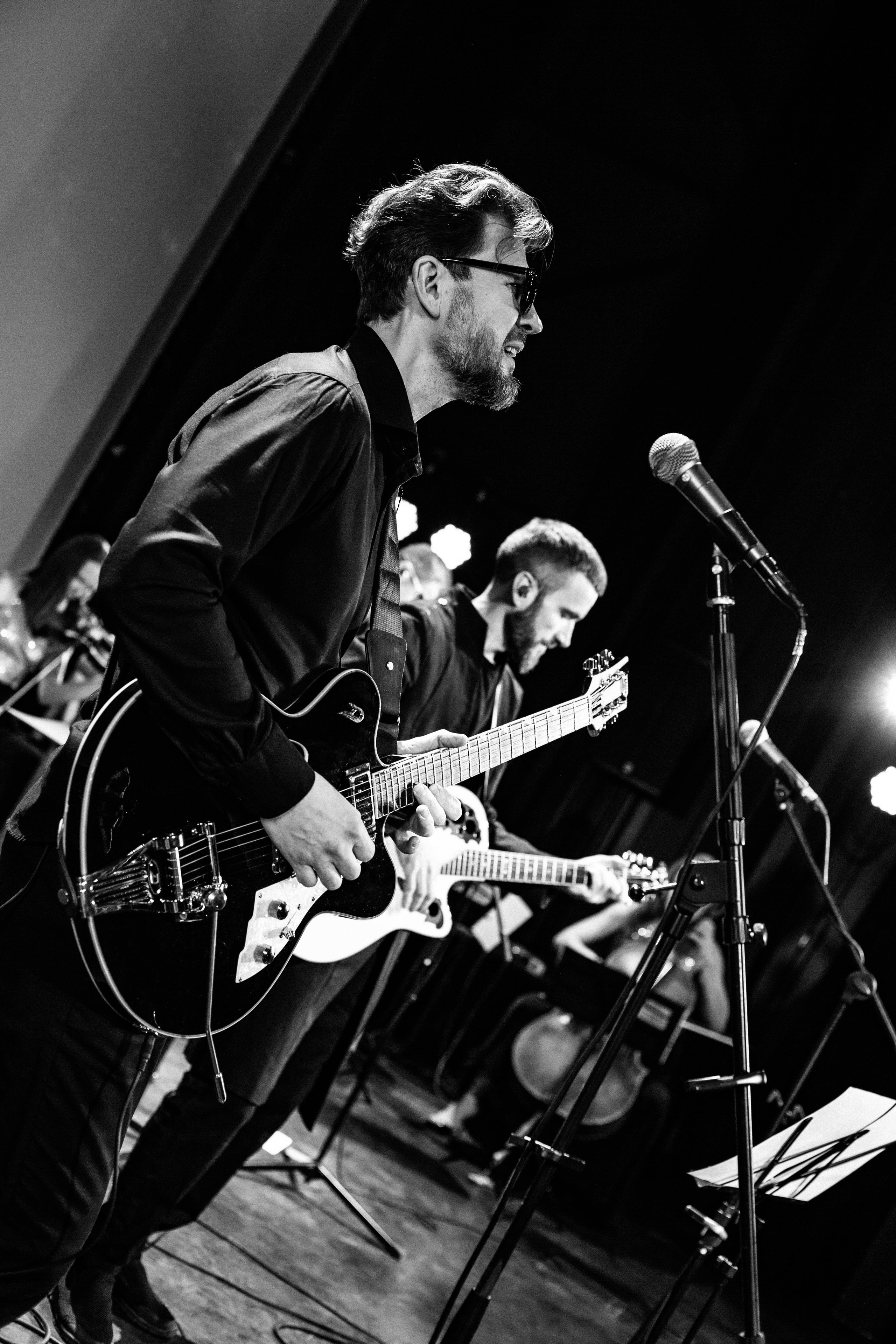 Рекорд. Герои нашего времени со струнным оркестром. Фотограф в Нижнем Новгороде