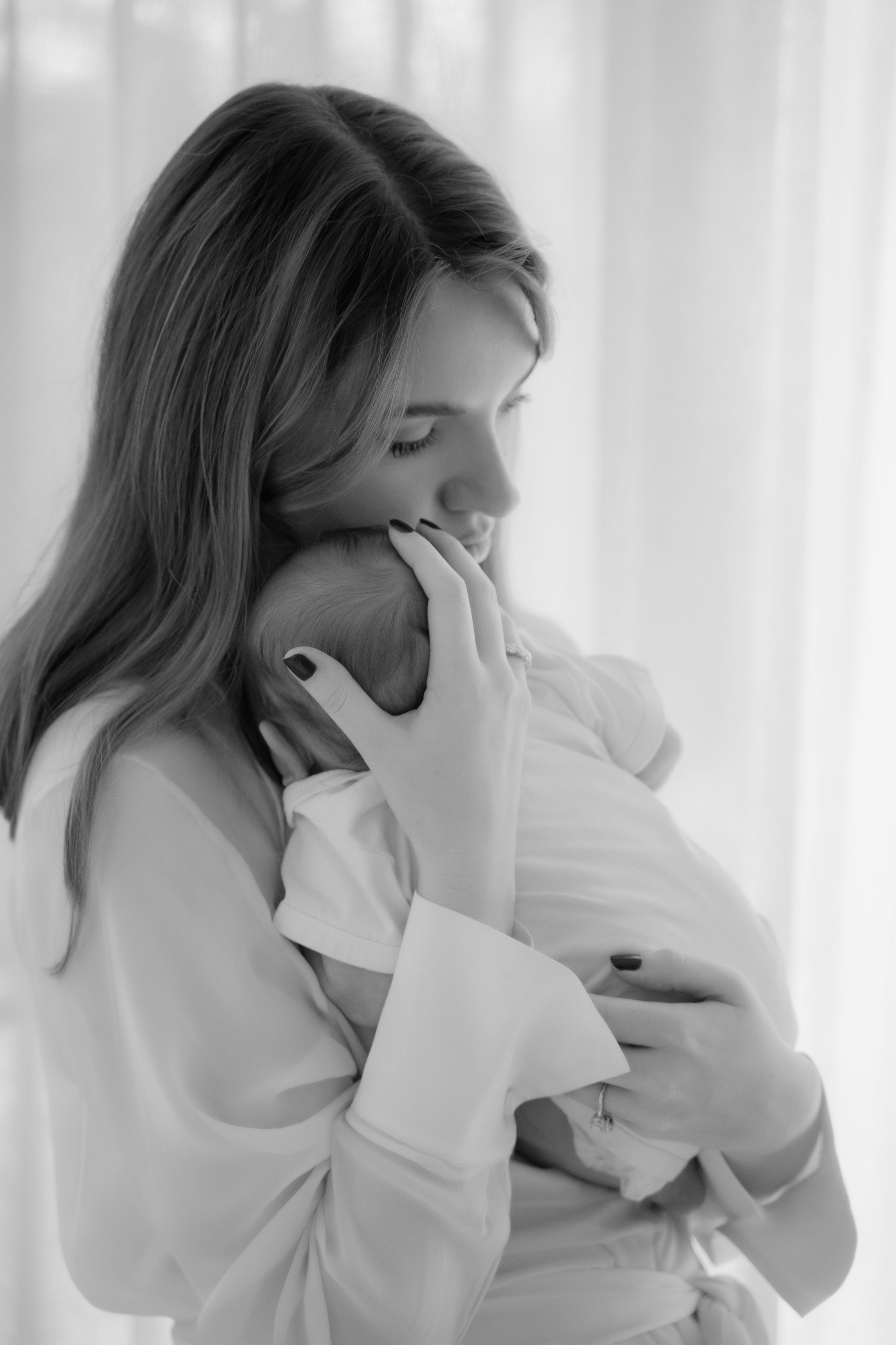 Family photographer in abu dhabi dubai sharjah fujeirah