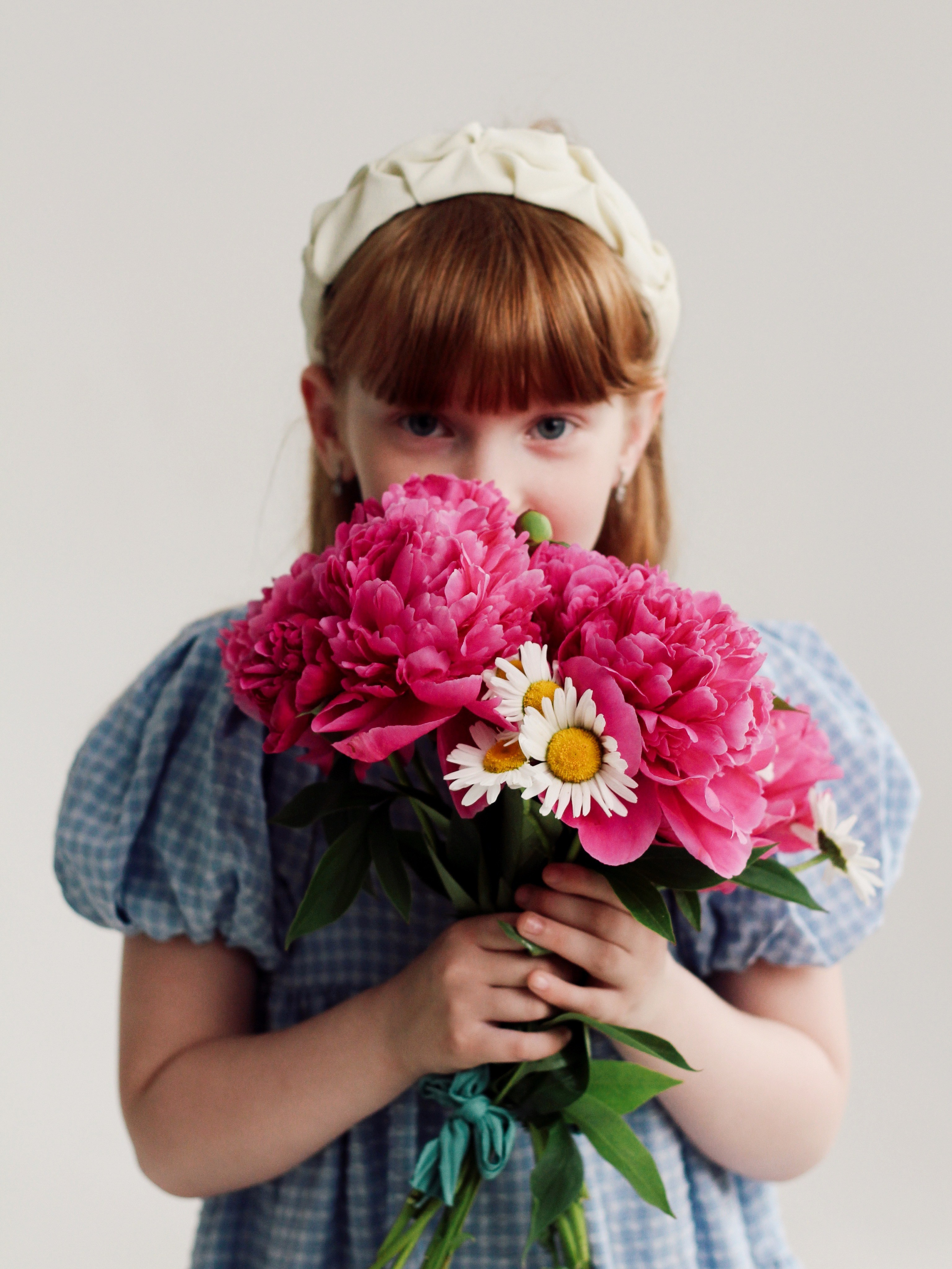 С пионами. Photography Eva