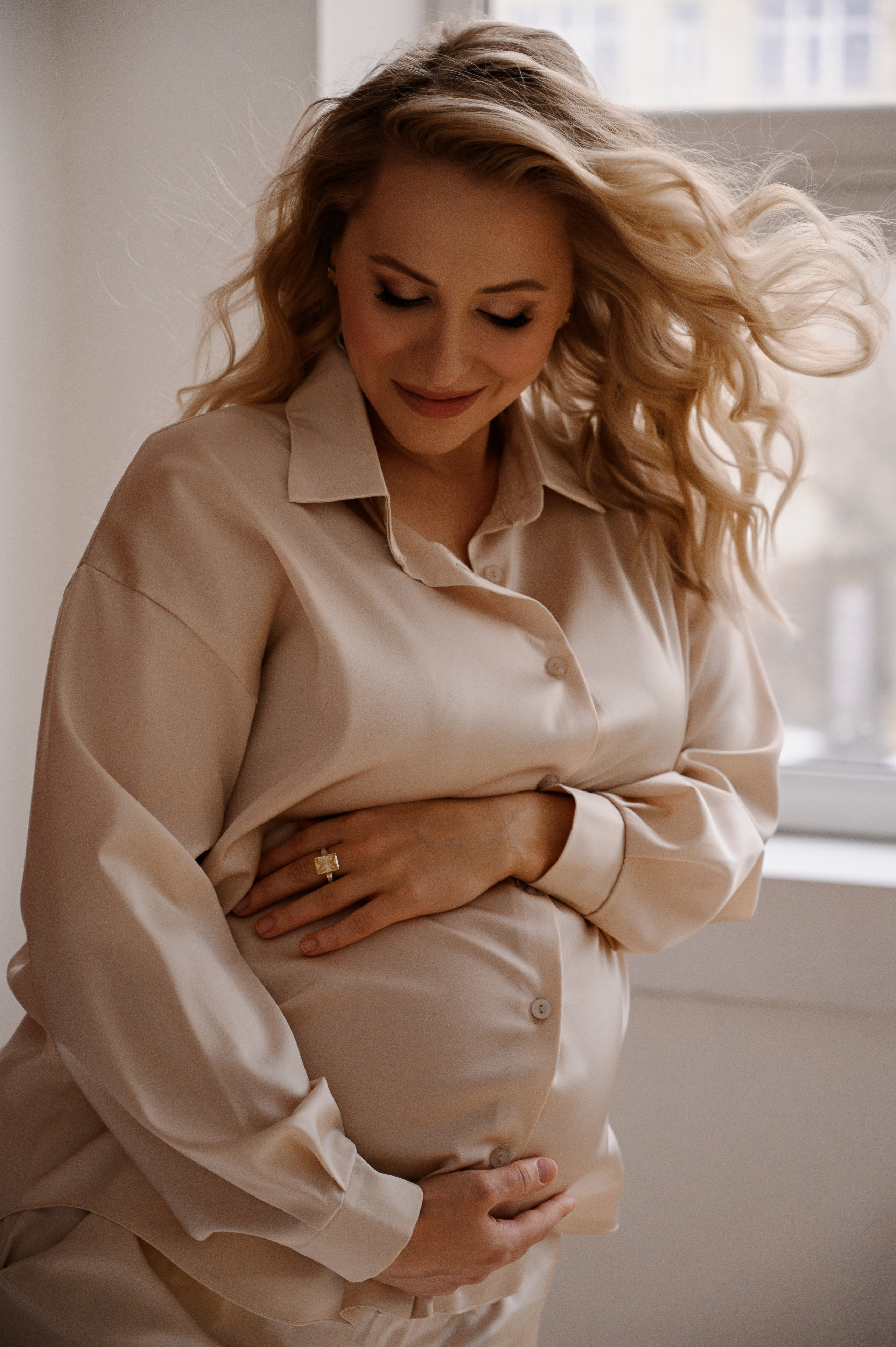 Профессиональный семейный и беременный фотограф в Санкт-Петербурге — Маргарита Иванова. Индивидуальные фотосессии под ключ: от образа до гот. Профессиональный фотограф беременности в СПБ. Стильные фотосессии беременности в стиле минимализм и классическая фотография