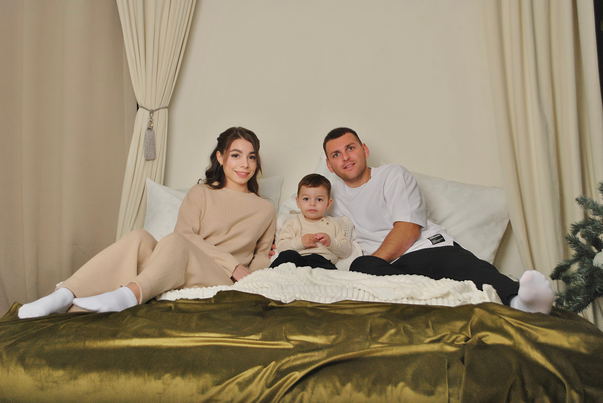 Елена и семья. Фотограф Мария Мусаелян