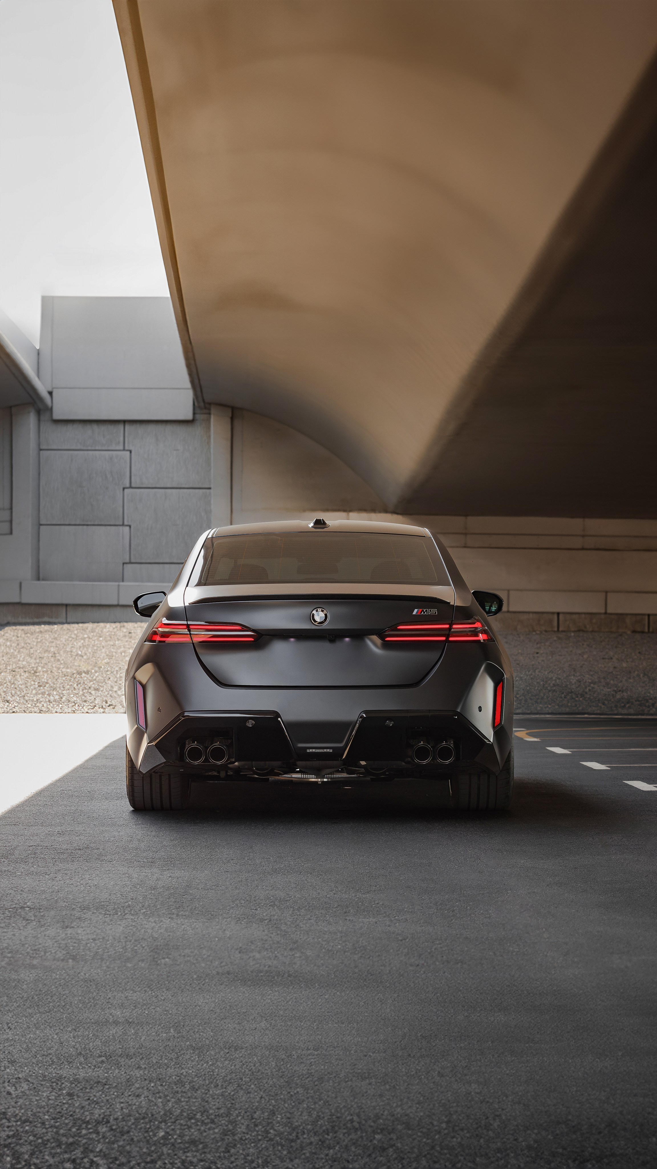 BMW Photoshoot in Dubai — Premium Automotive Photography. Evgen Yatsenko — Photographer in Dubai