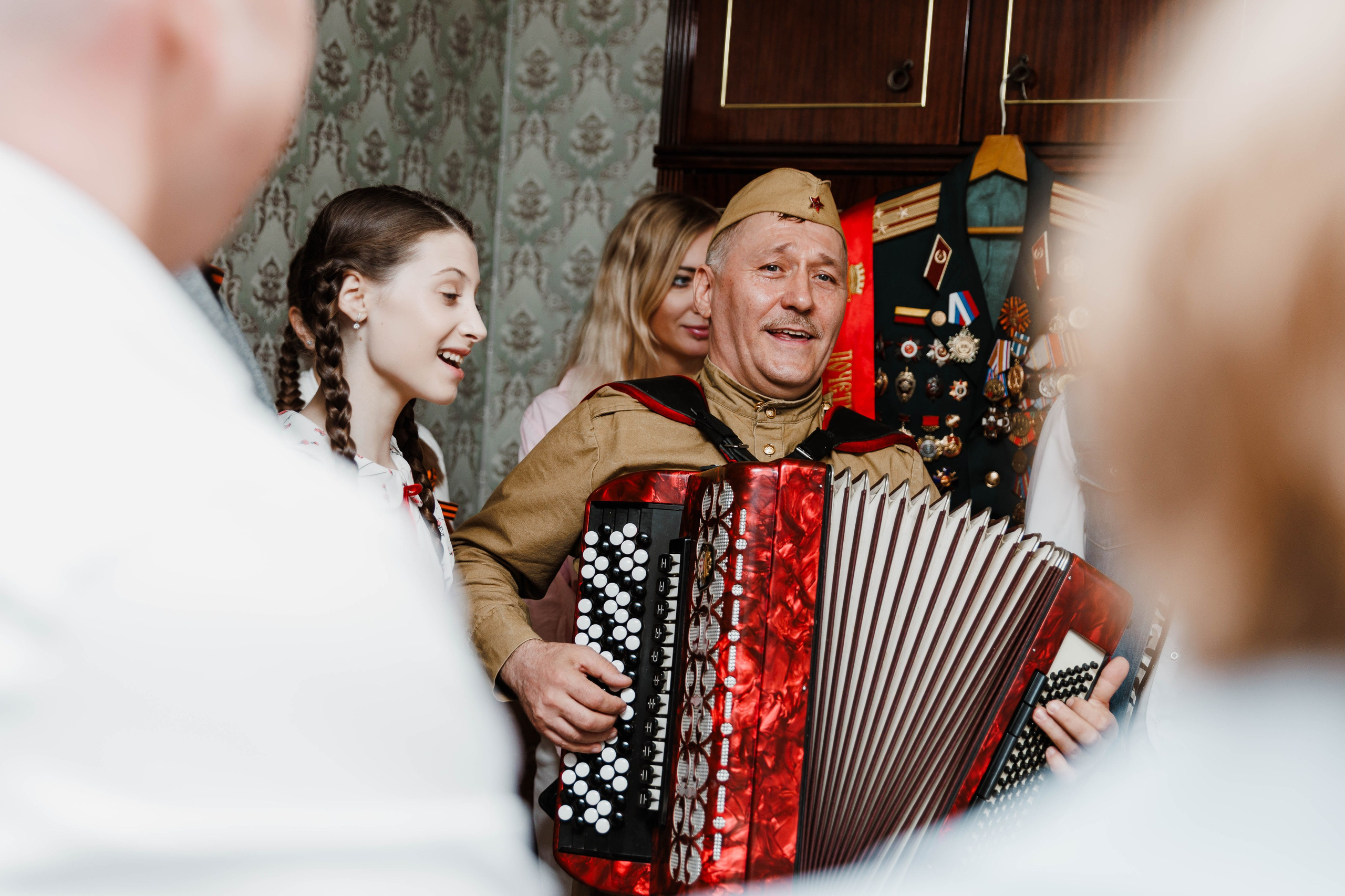 ПОЗДРАВЛЕНИЕ ВЕТЕРАНОВ ВЕЛИКОЙ ОТЕЧЕСТВЕННОЙ ВОЙНЫ. РЕПОРТАЖНЫЙ ФОТОГРАФ НИЖНИЙ НОВГОРОД Игнатьева Виктория