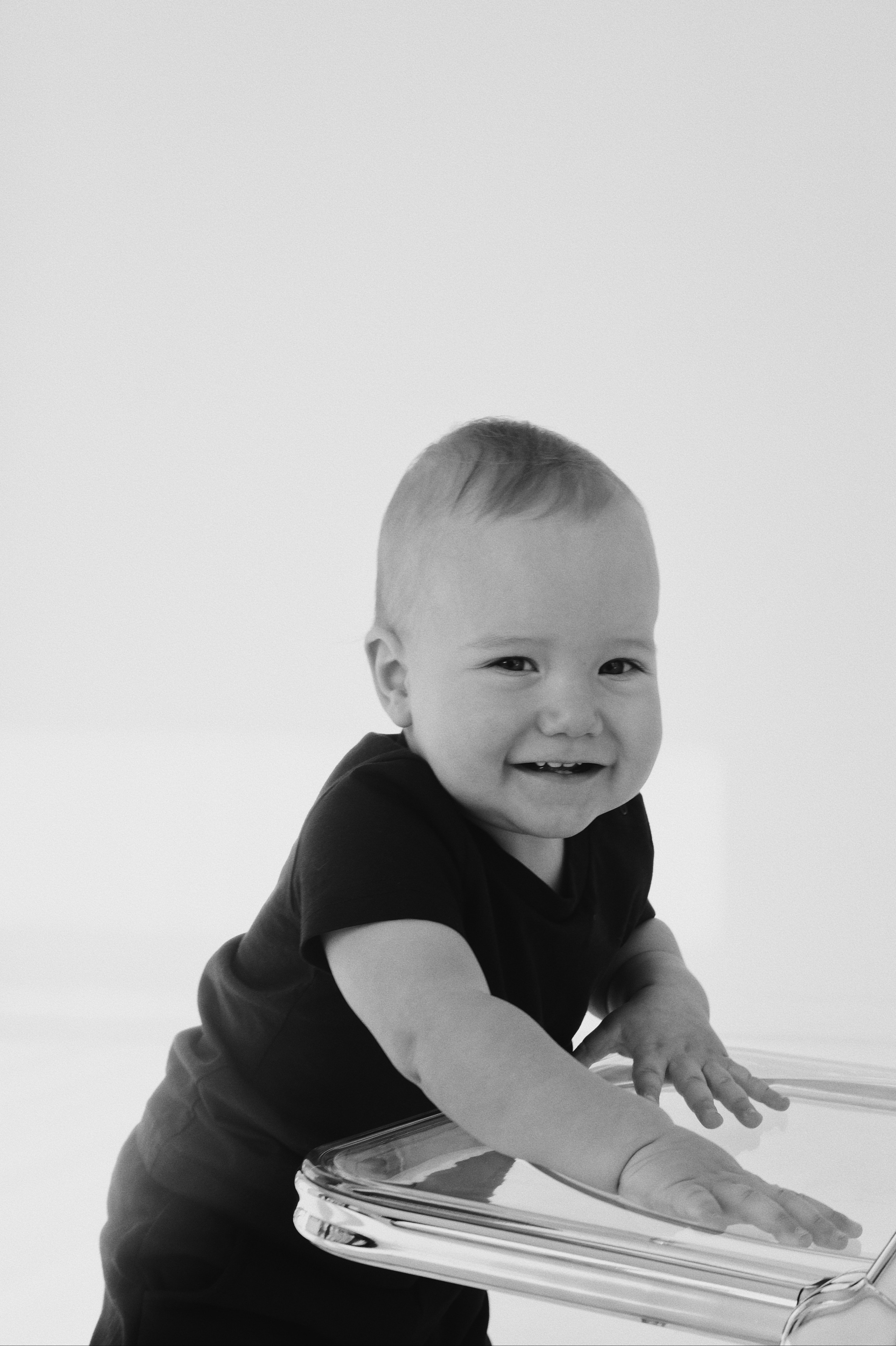 В ЧЕРНОМ. КРИСТИНА ГУСЬКОВА