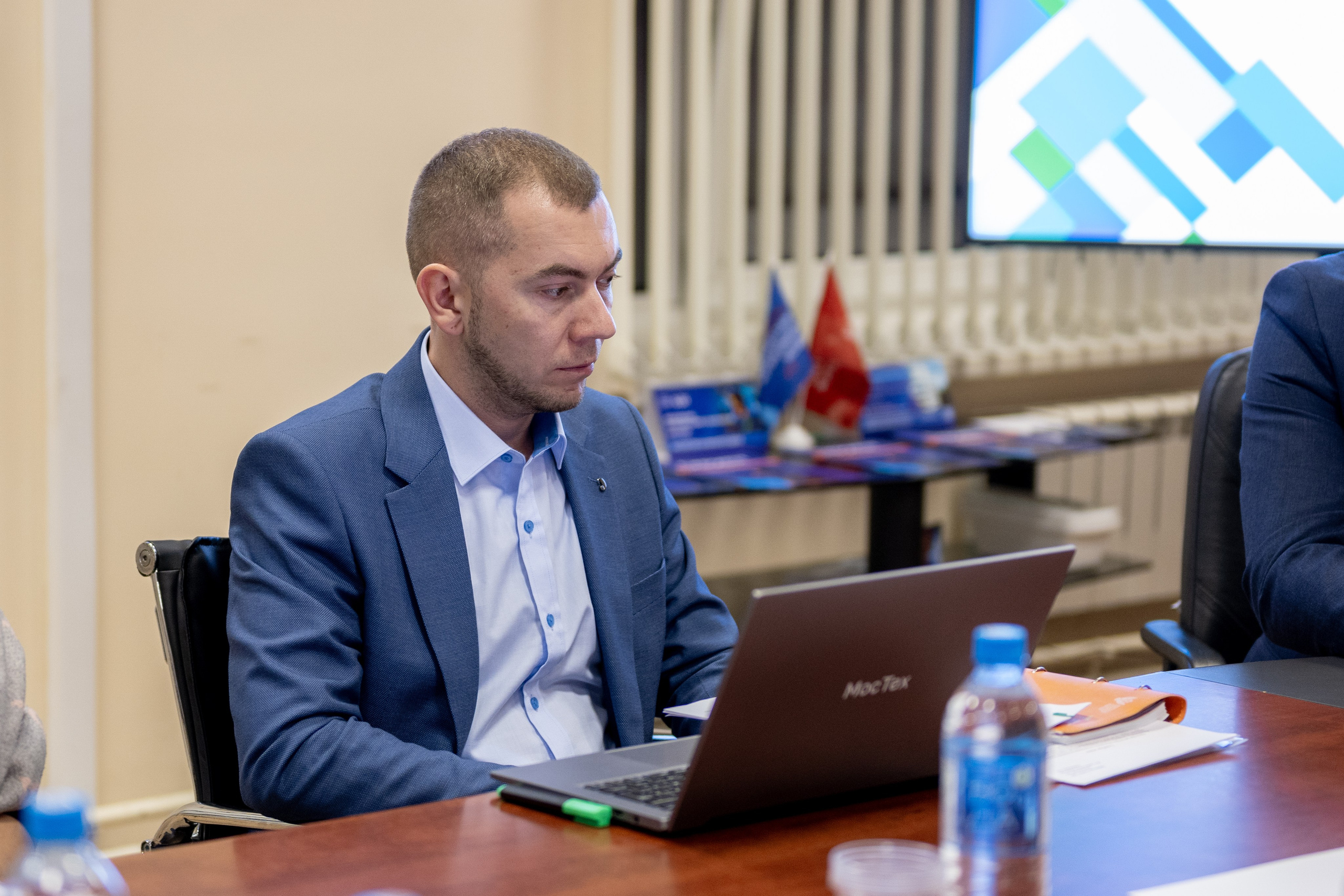 Заседания Управляющего совета. Фотограф и видеограф в Москве Анна Матюхина