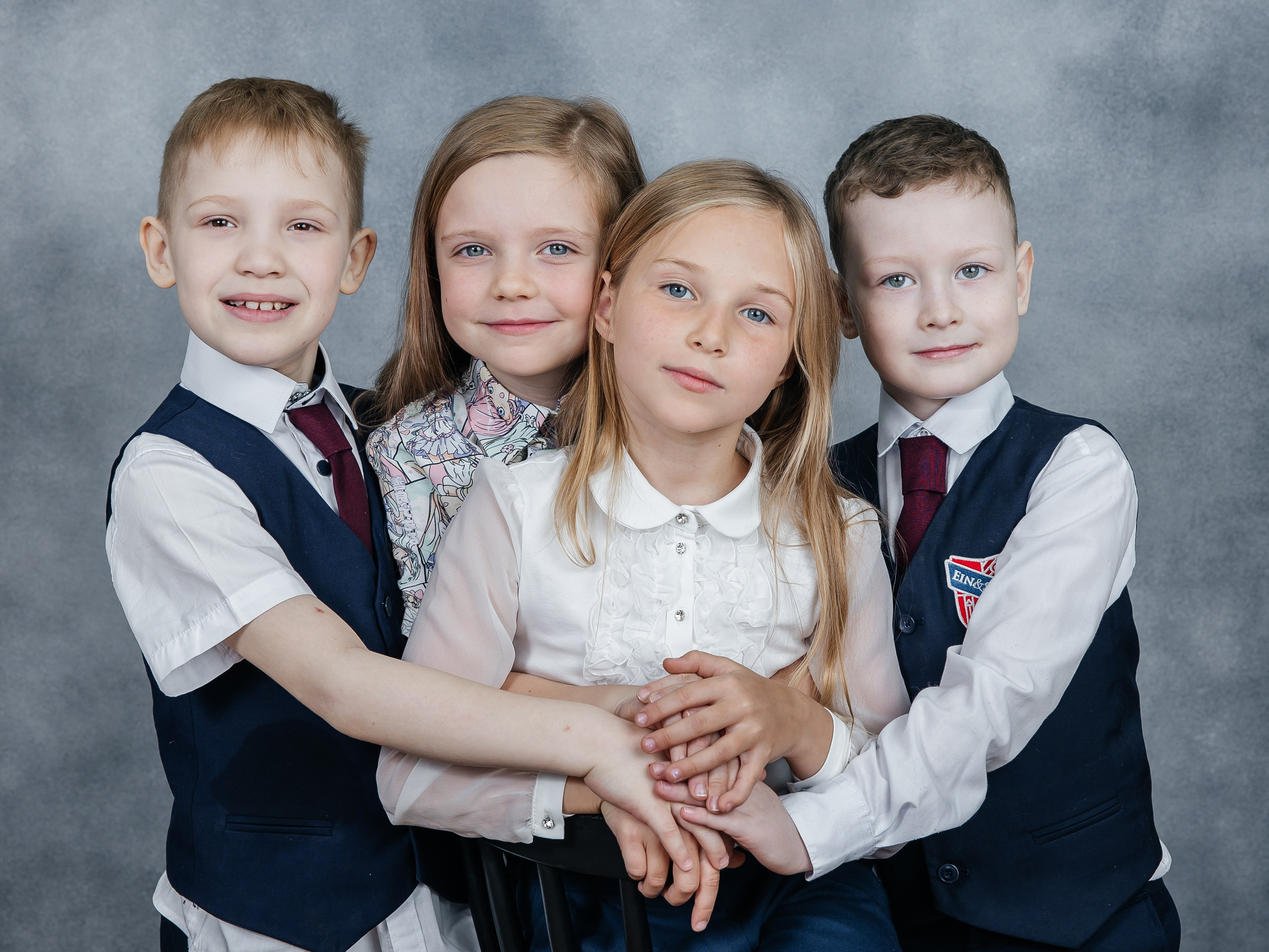 Школьные друзья. Школьный фотограф в Новосибирске Наталья Иванченко