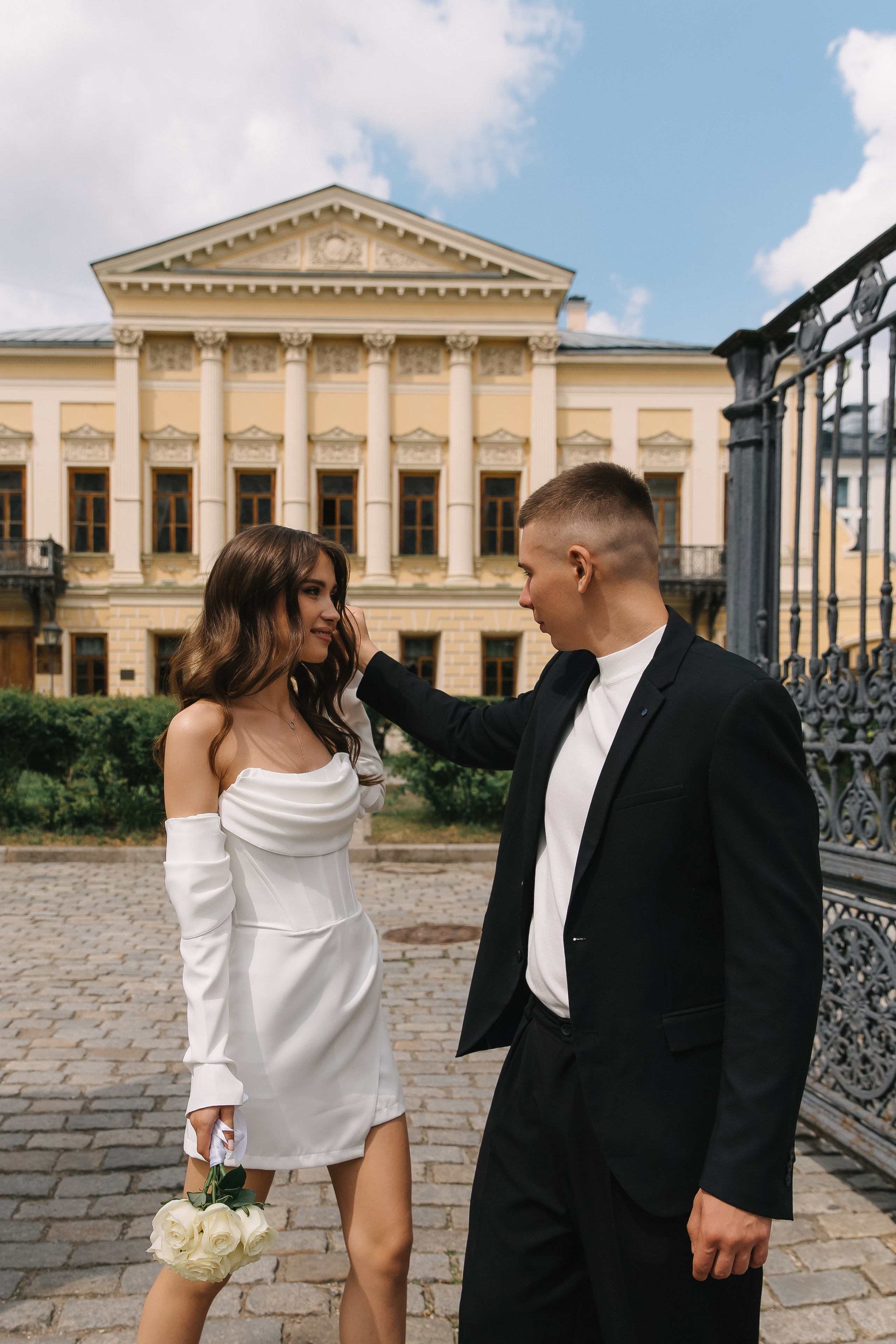 Свадебная фотосессия в Библиотеке-читальне им. А. С. Пушкина. Фотограф и видеограф Анна Домашенко