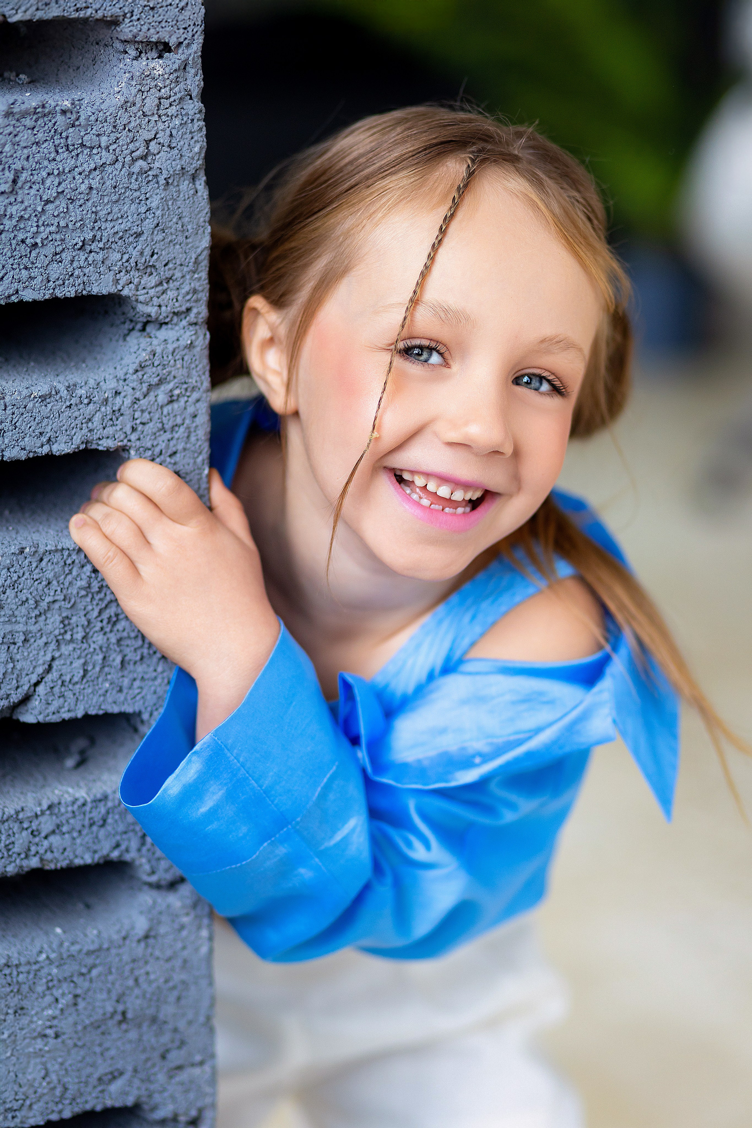 Алиса. «Лаборатория Фотофей» — Виктория Балмош и Юлия Мун. Екатеринбург