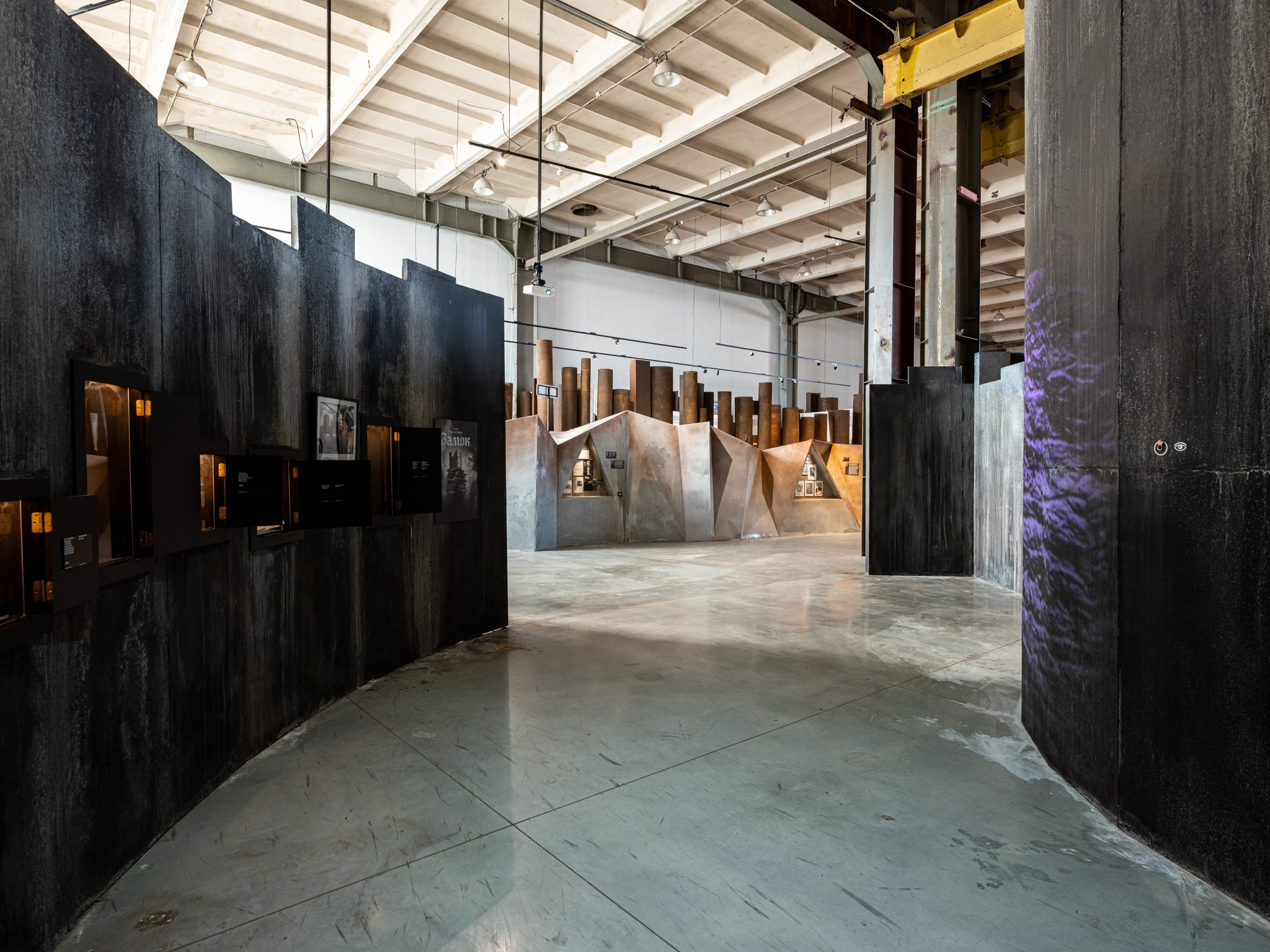 Выставка-путешествие «Балабанов» Севкабельпорт (СПБ) Planet9 2023. Фотограф Василий Буланов