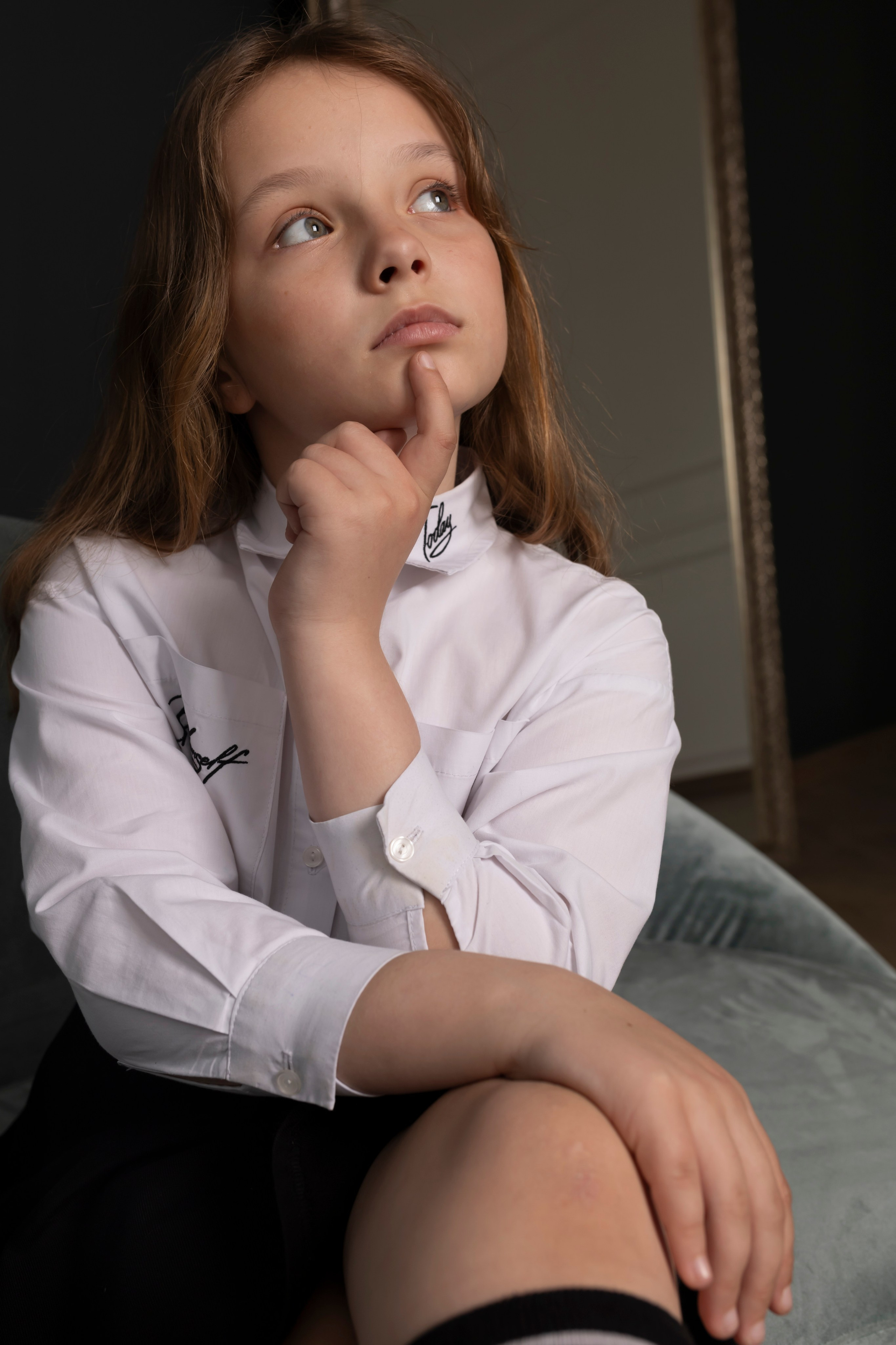 Фотосессия мамы и дочки в Om studio. Интерьерный, предметный и контент фотограф в Иркутске Наталья Карпова