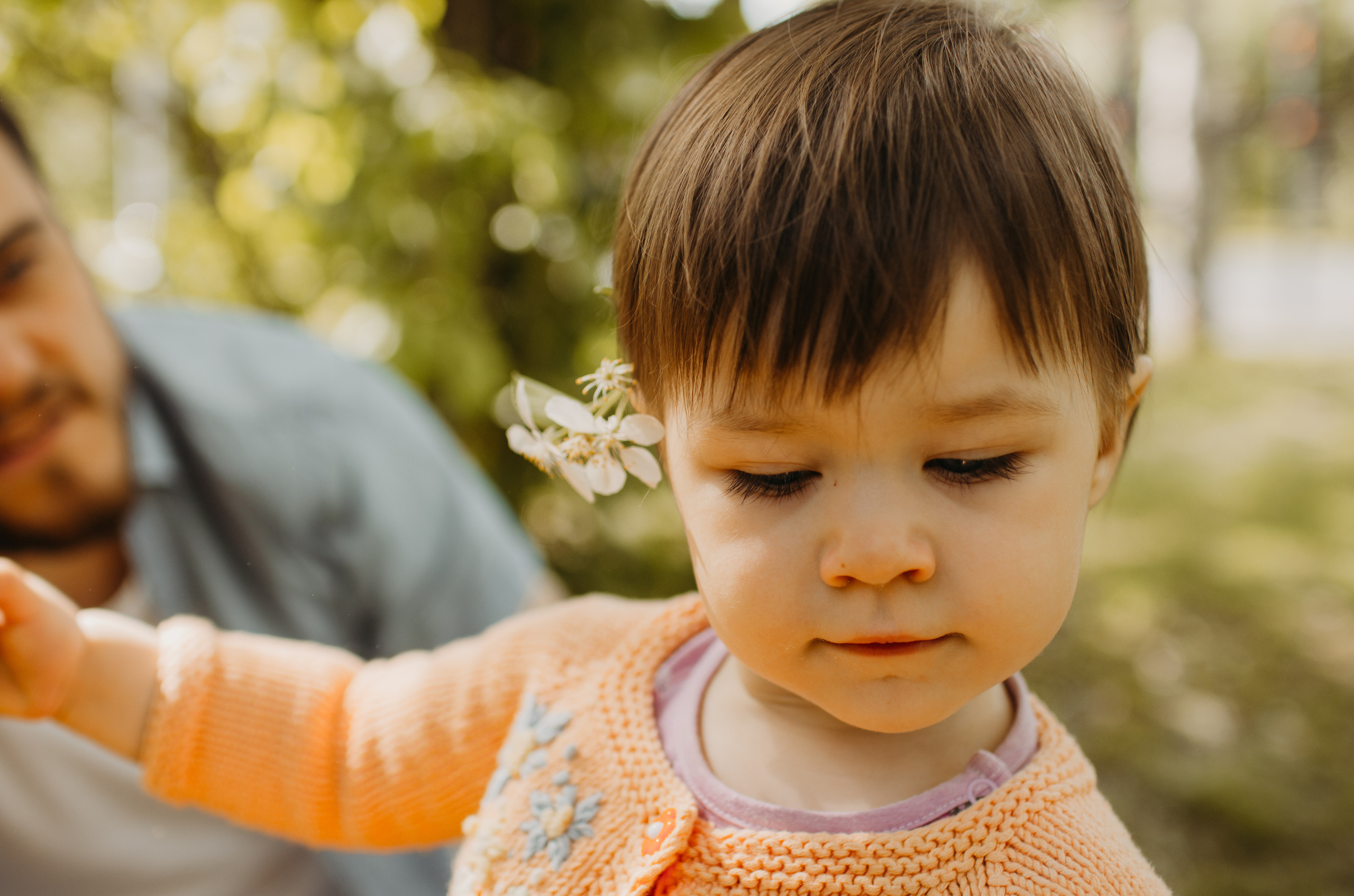 «Смотри, Поля, дождь из цветочков.». Семейный фотограф в Екатеринбурге Всеволод и Марина Пономаревы