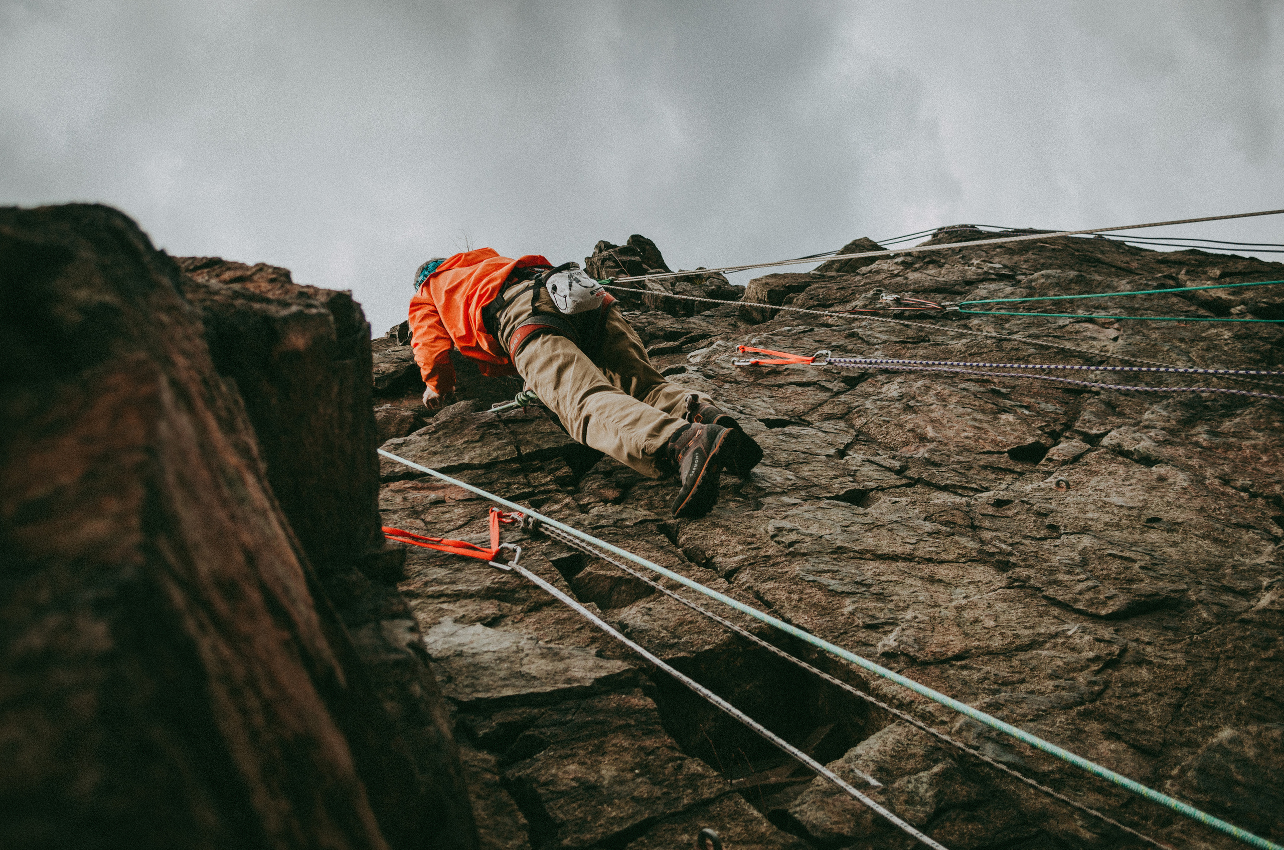 Скальная тренировка. 24 апрель, 2022. Семейный фотограф в Екатеринбурге Всеволод и Марина Пономаревы