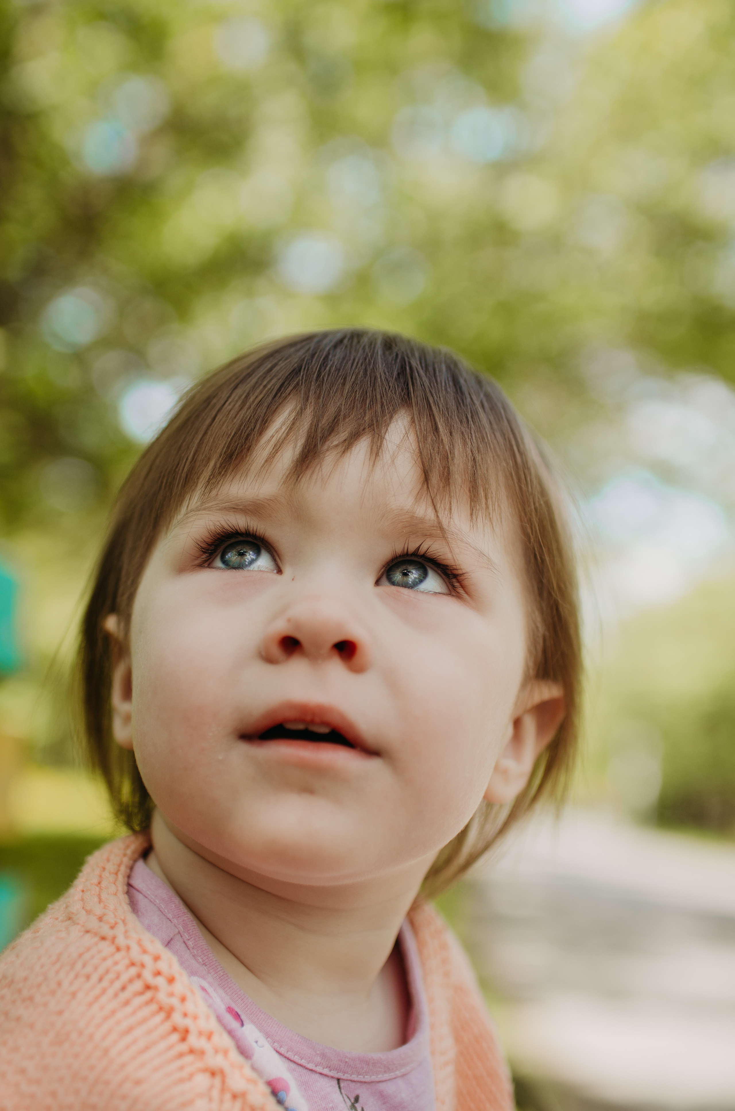 «Смотри, Поля, дождь из цветочков.». Семейный фотограф в Екатеринбурге Всеволод и Марина Пономаревы